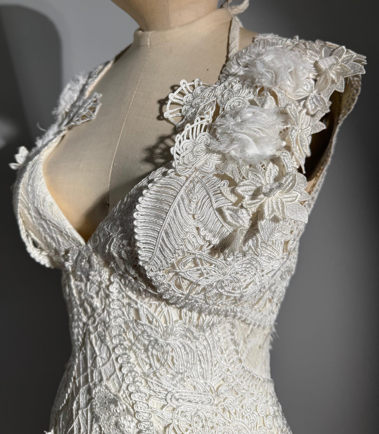 Yolan Kris Sita Dress With Bolero - Ivory
