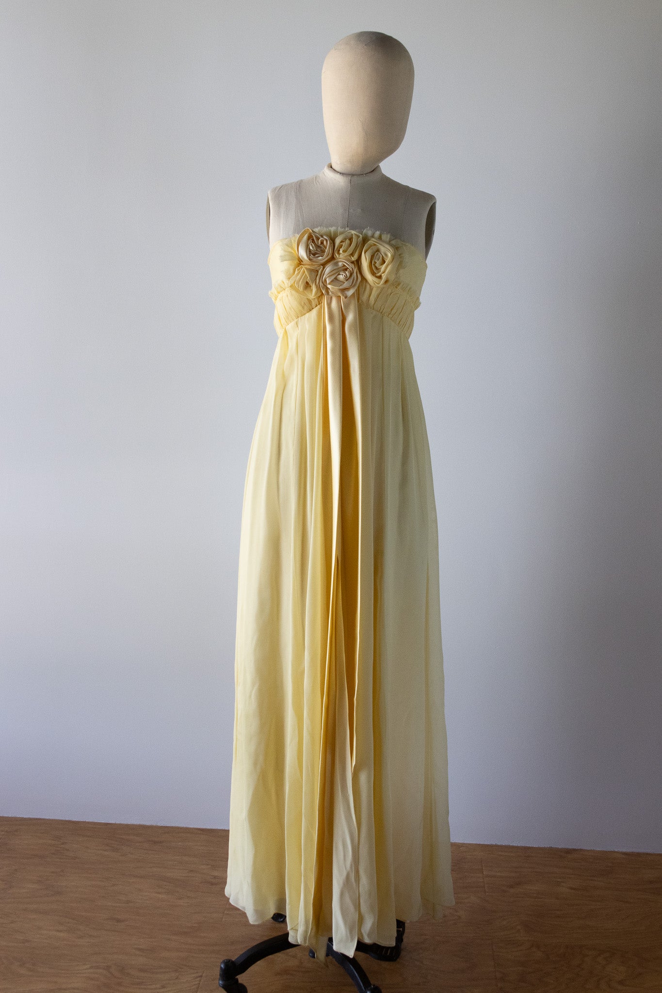 David Fielden Empire Rose Neckline Dress DR20 – Butter