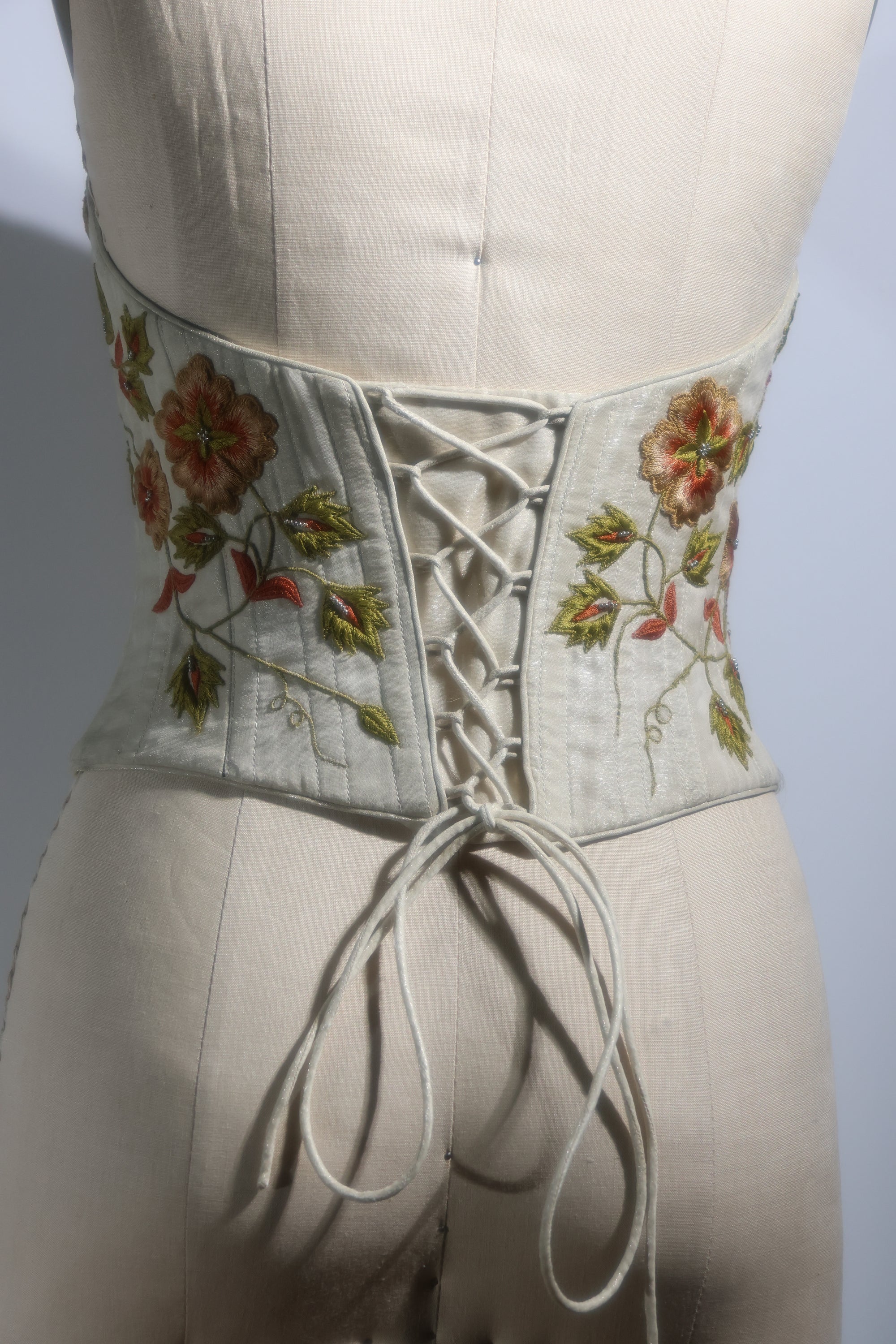 LES HABITUDES Corset TP44 — Ivory / Ghan Multi