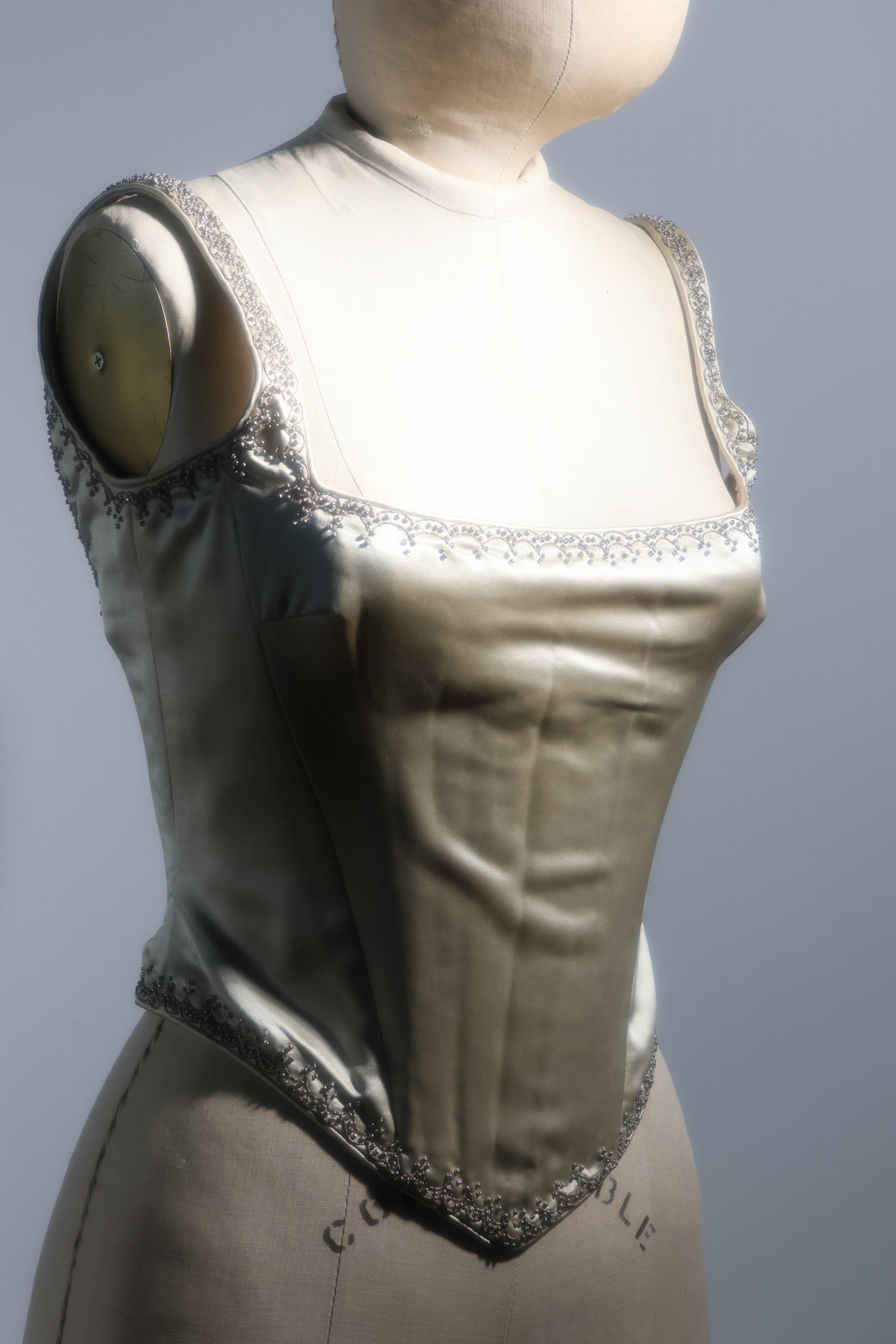 LES HABITUDES Corset TP75 — Beige
