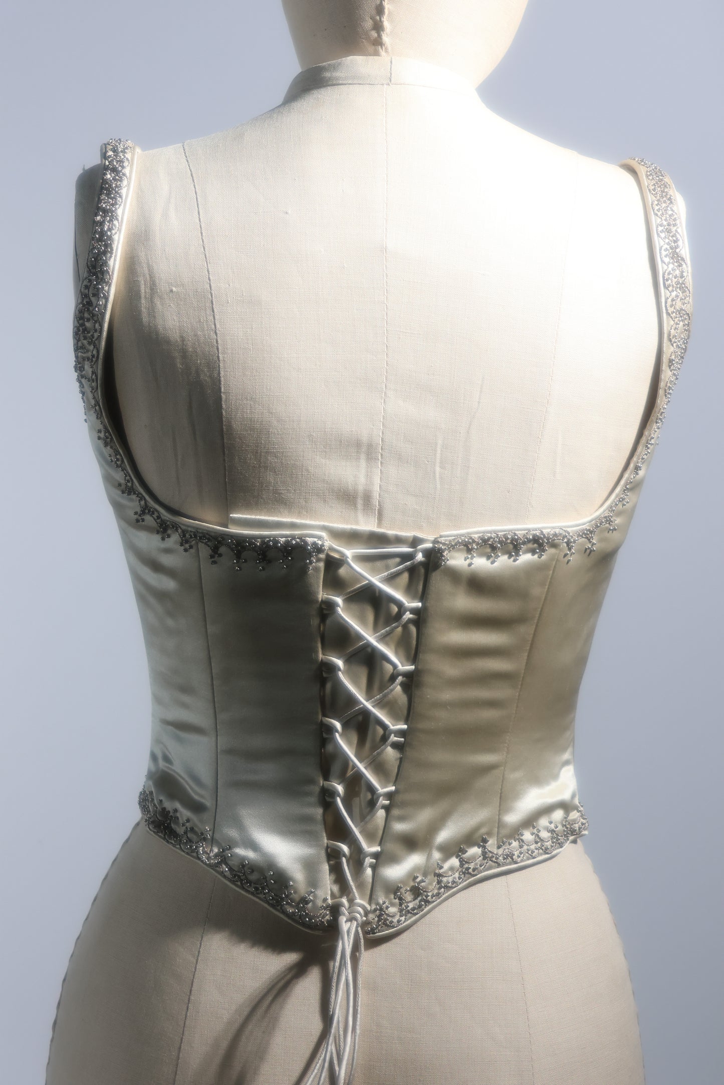 Eavis & Brown Corset TP75 Beige