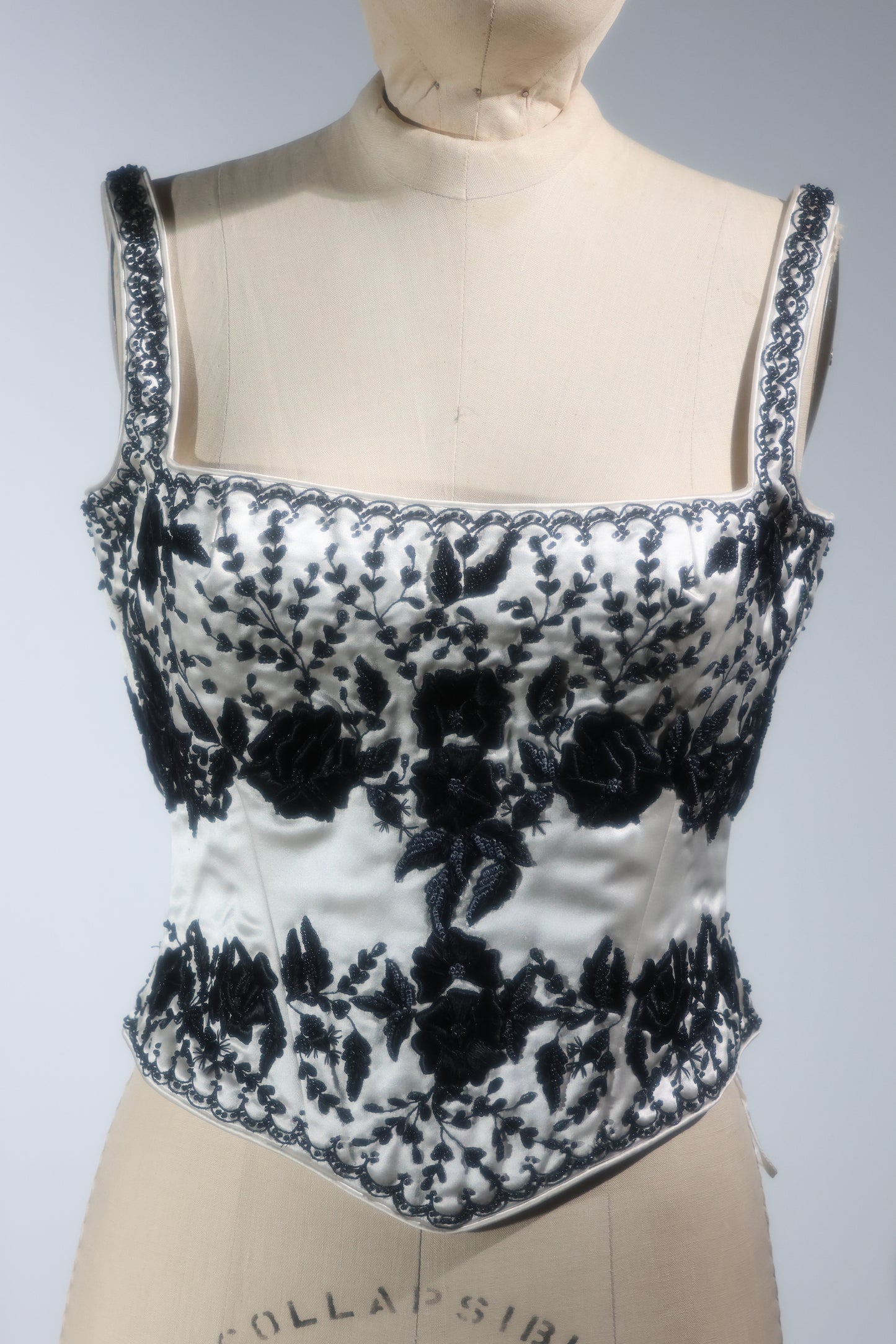 Eavis & Brown Corset TP73 Ivory / Black