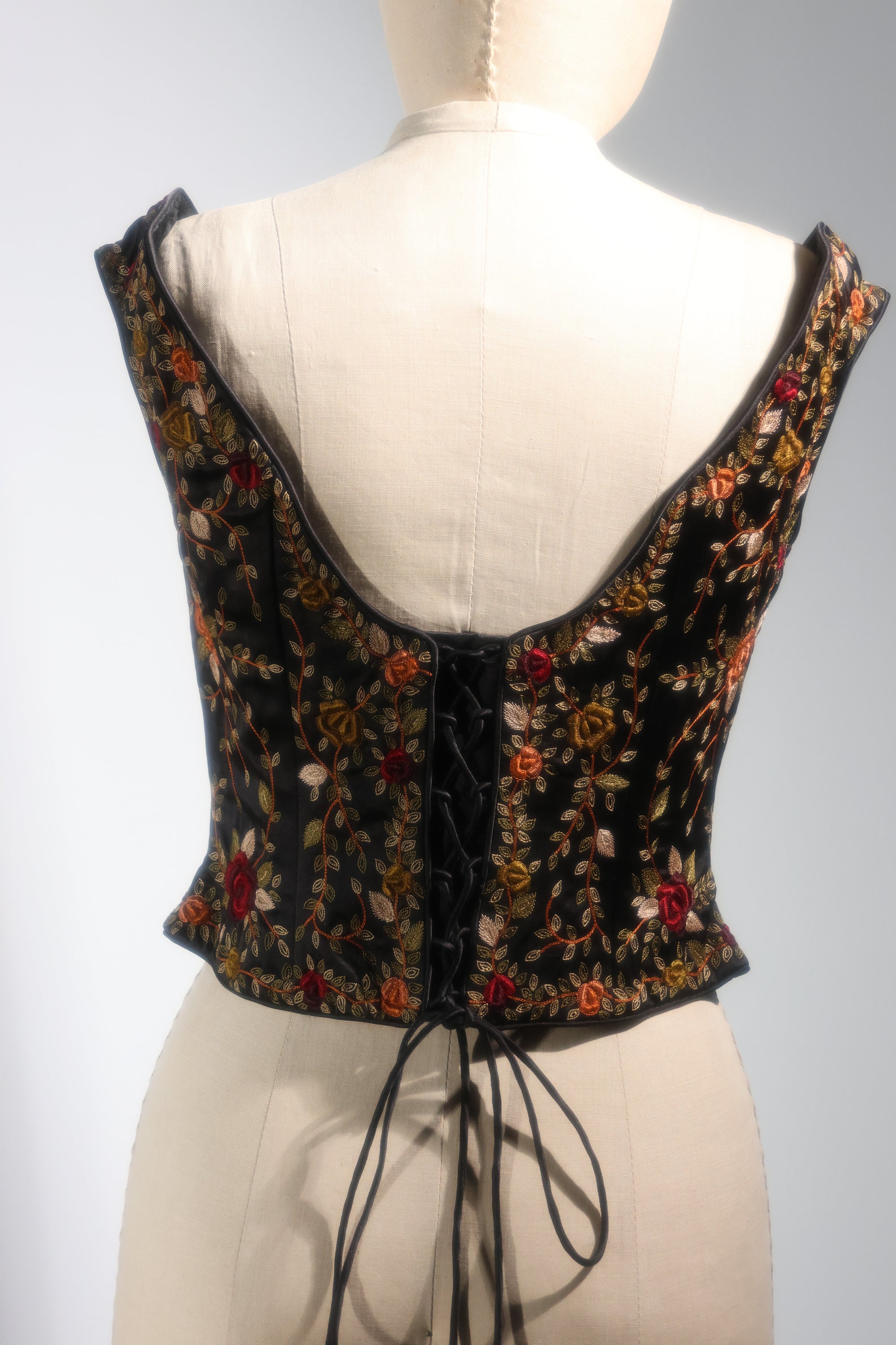 LES HABITUDES Corset TP128 — Black / Multi