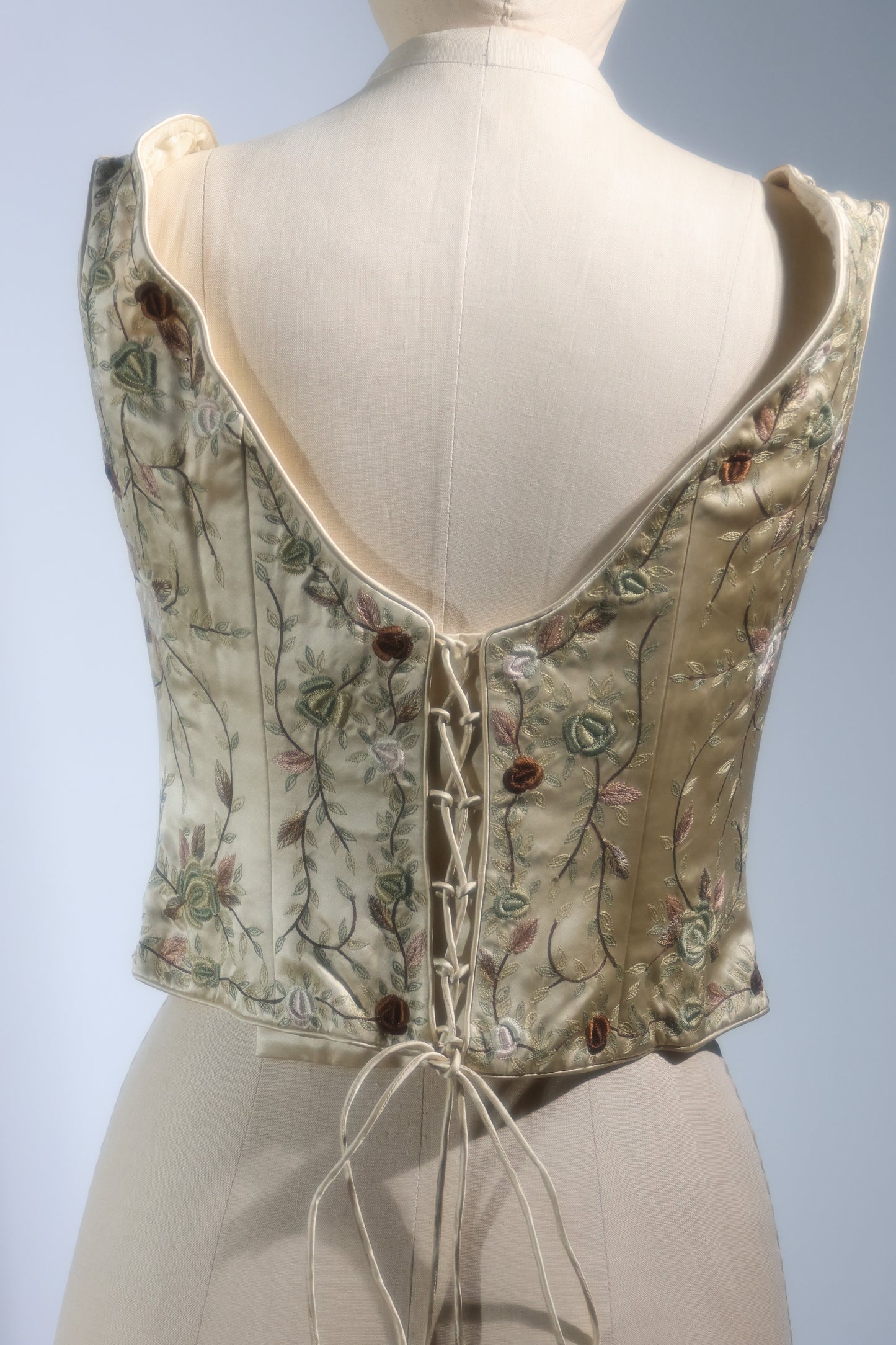 Eavis & Brown Corset TP128 Yellow Gold
