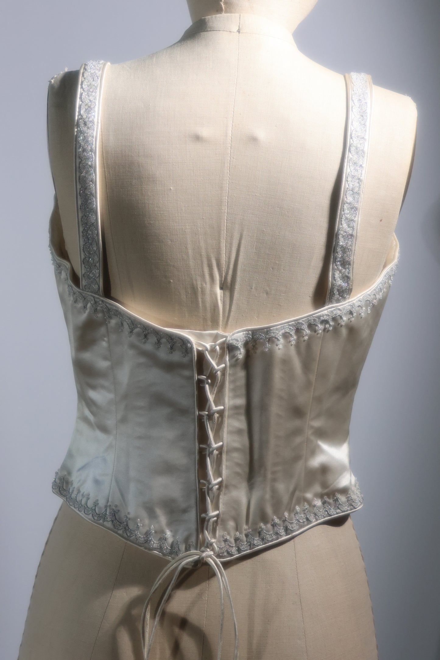 Eavis & Brown Corset TP154 White / Cream