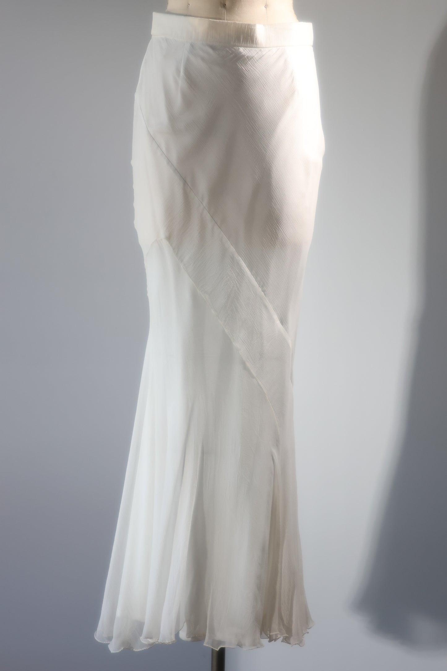 Eavis & Brown Diagonal Shear Skirt