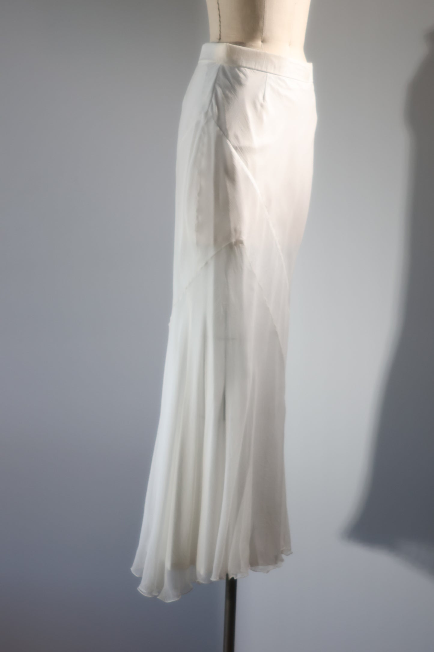 Eavis & Brown Diagonal Shear Skirt