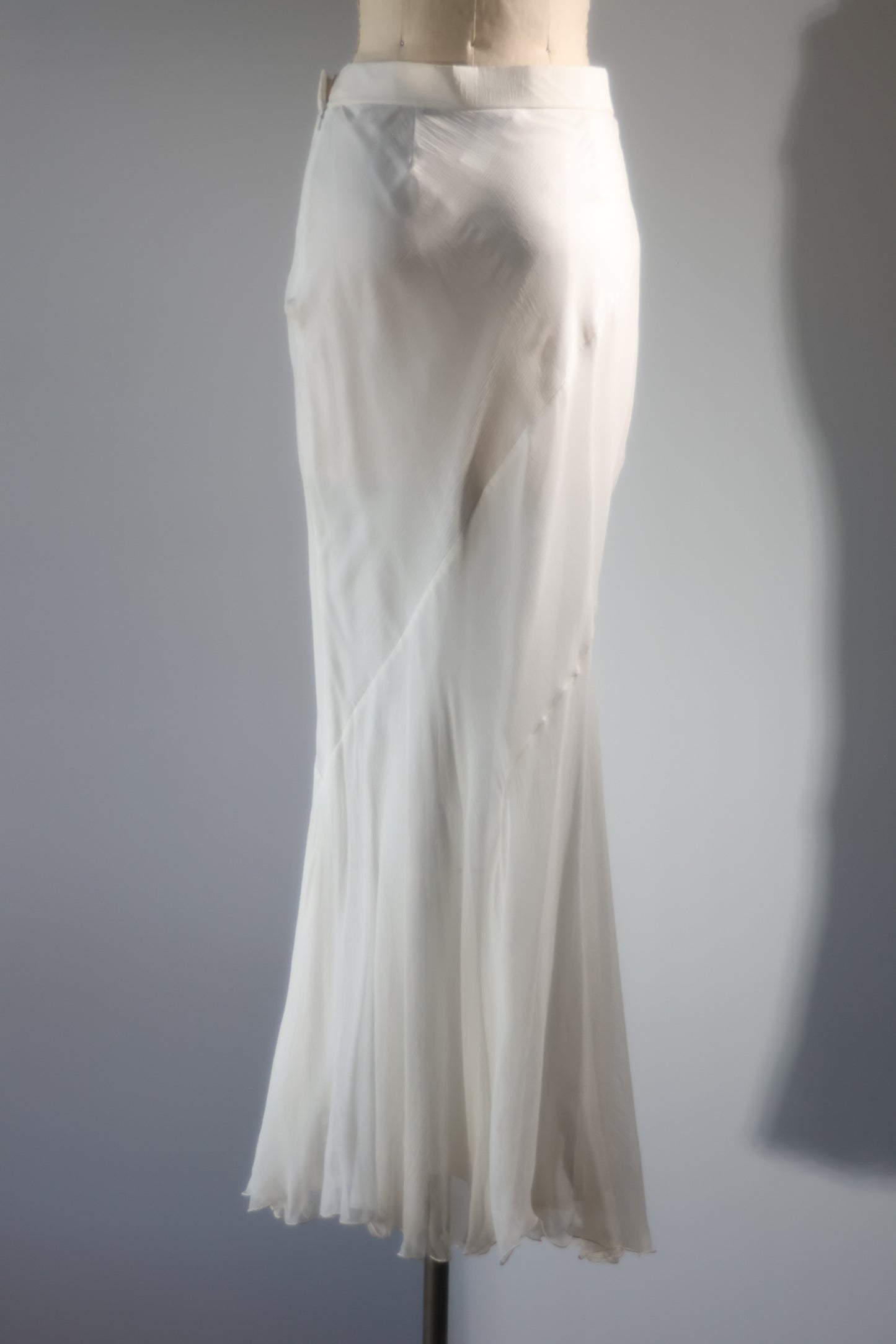 Eavis & Brown Diagonal Shear Skirt