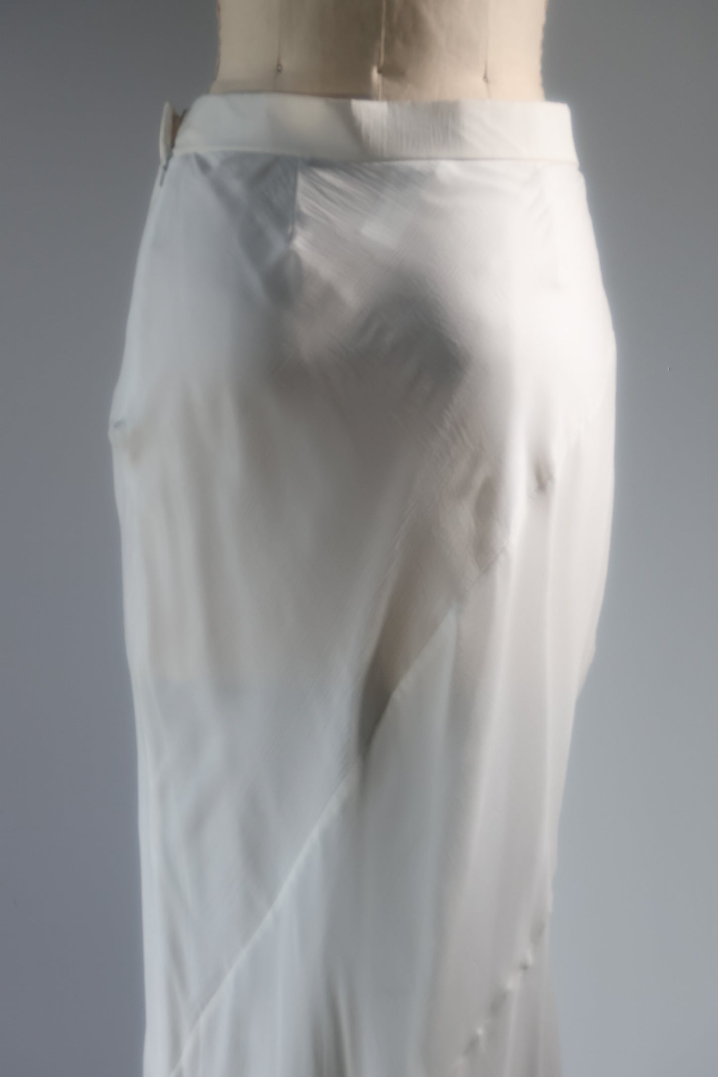 Eavis & Brown Diagonal Shear Skirt
