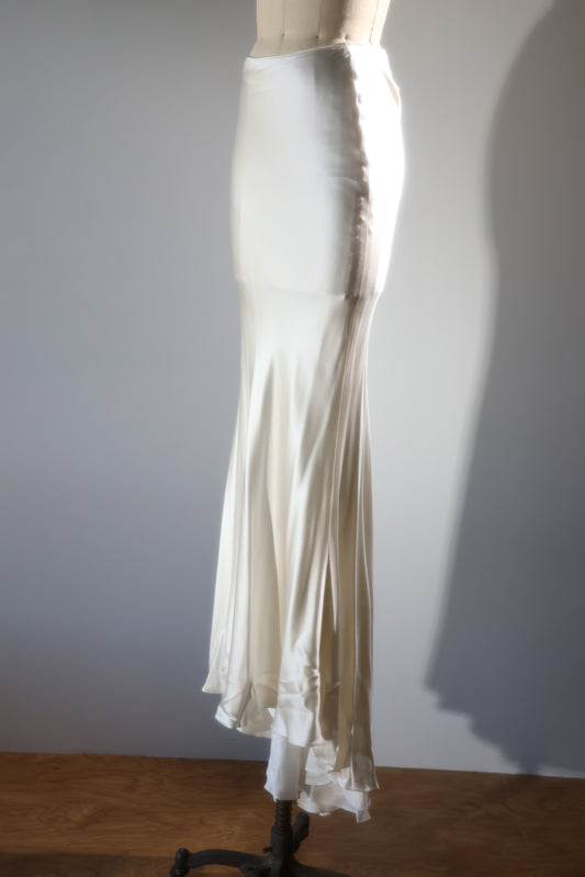 Eavis & Brown Vogue Bias Tail Skirt - Ivory