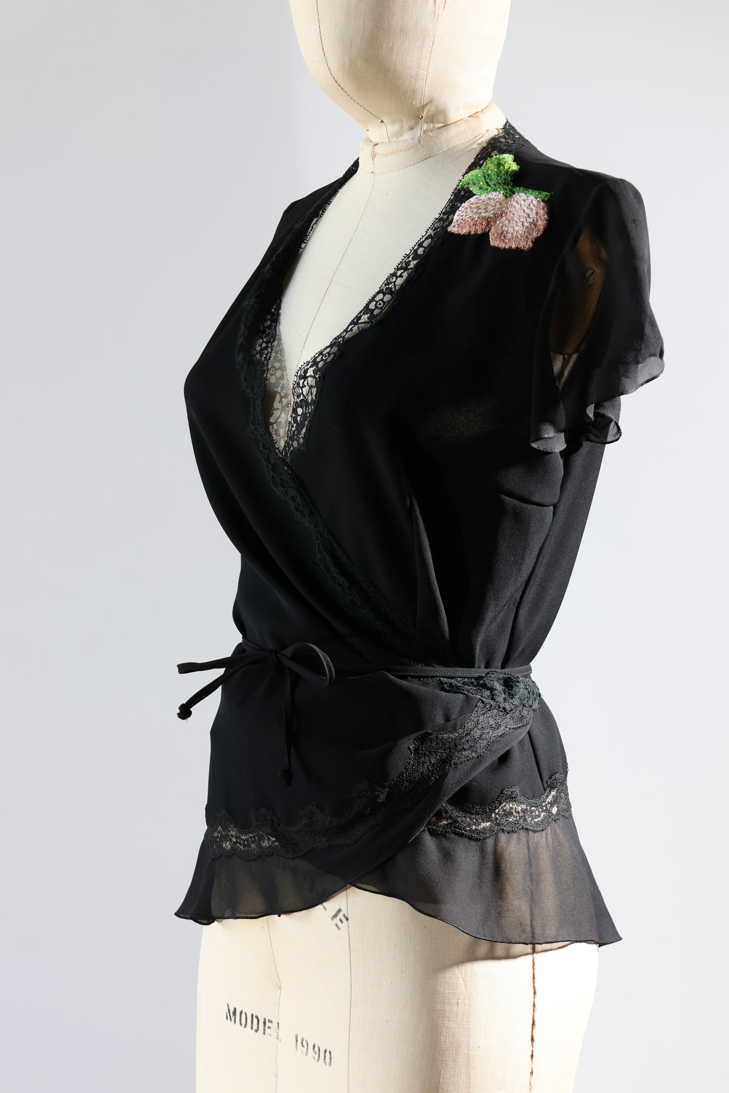 Foddis Lady 33 Wrap Top Silk TP 5 Black Pink Embroidered