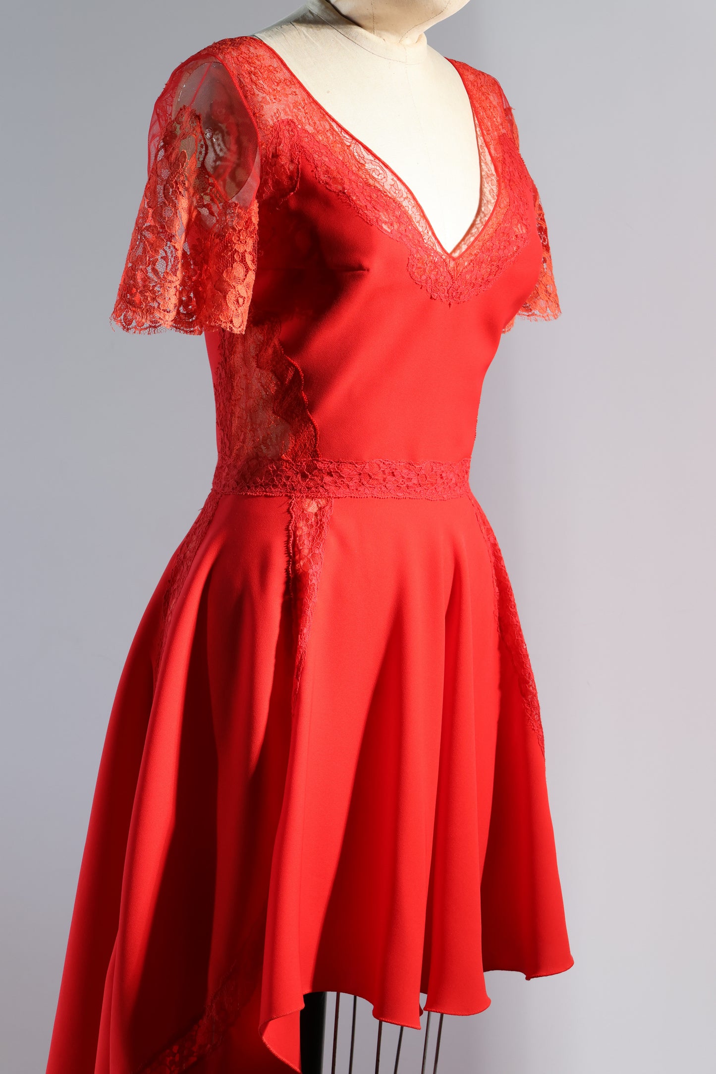 Foddis Crepe Lace Short Dress - Red