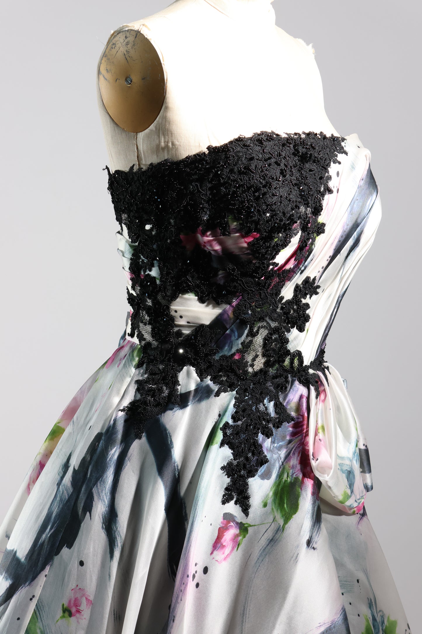 Gatti Nolli Evening Dress - Off-White Print Black Rose
