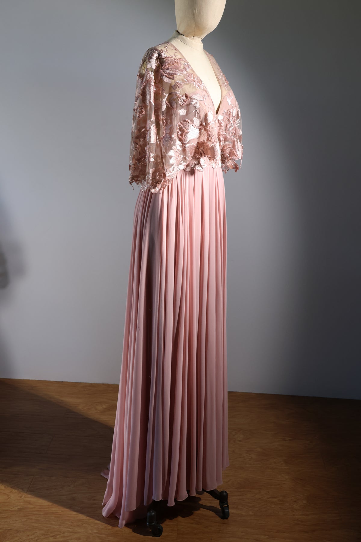 Gatti Nolli Lace / Chiffon Gown — Pink
