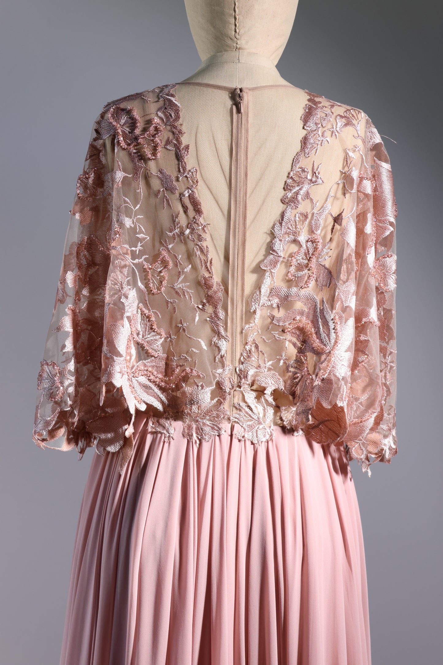 Gatti Nolli Lace / Chiffon Gown - Pink