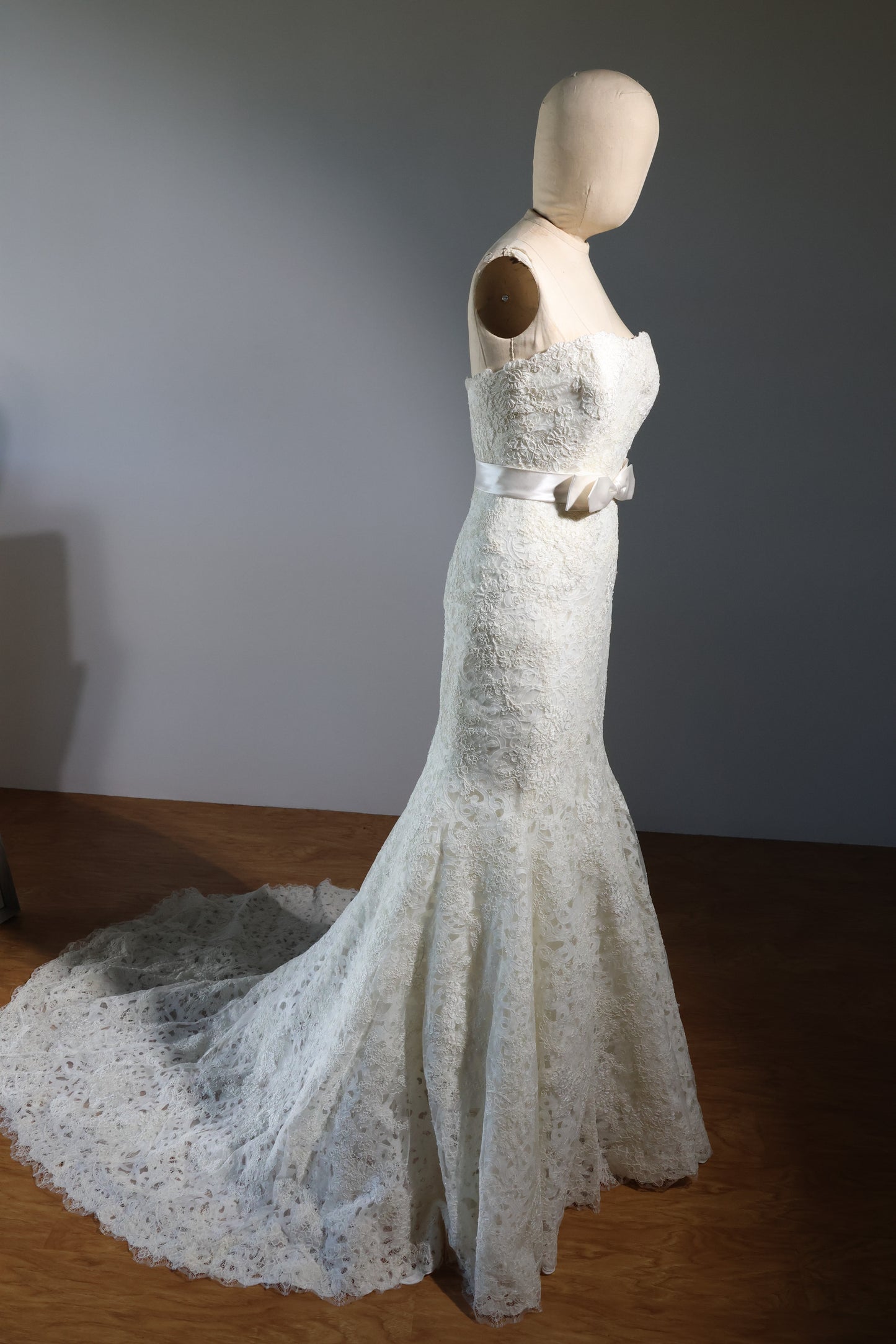Lusan Mandongus DR1 Wedding Gown - Ivory