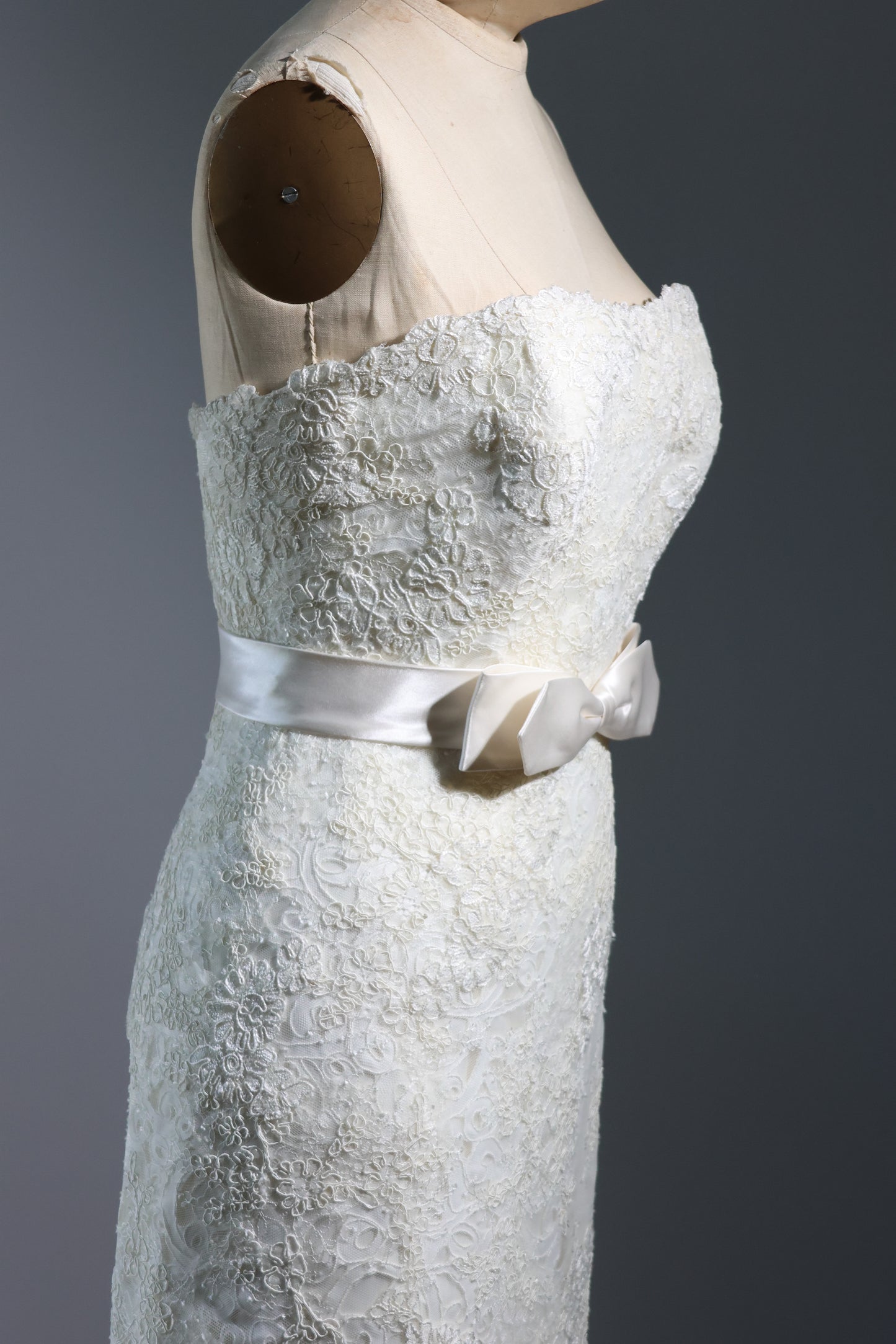 Lusan Mandongus DR1 Wedding Gown - Ivory