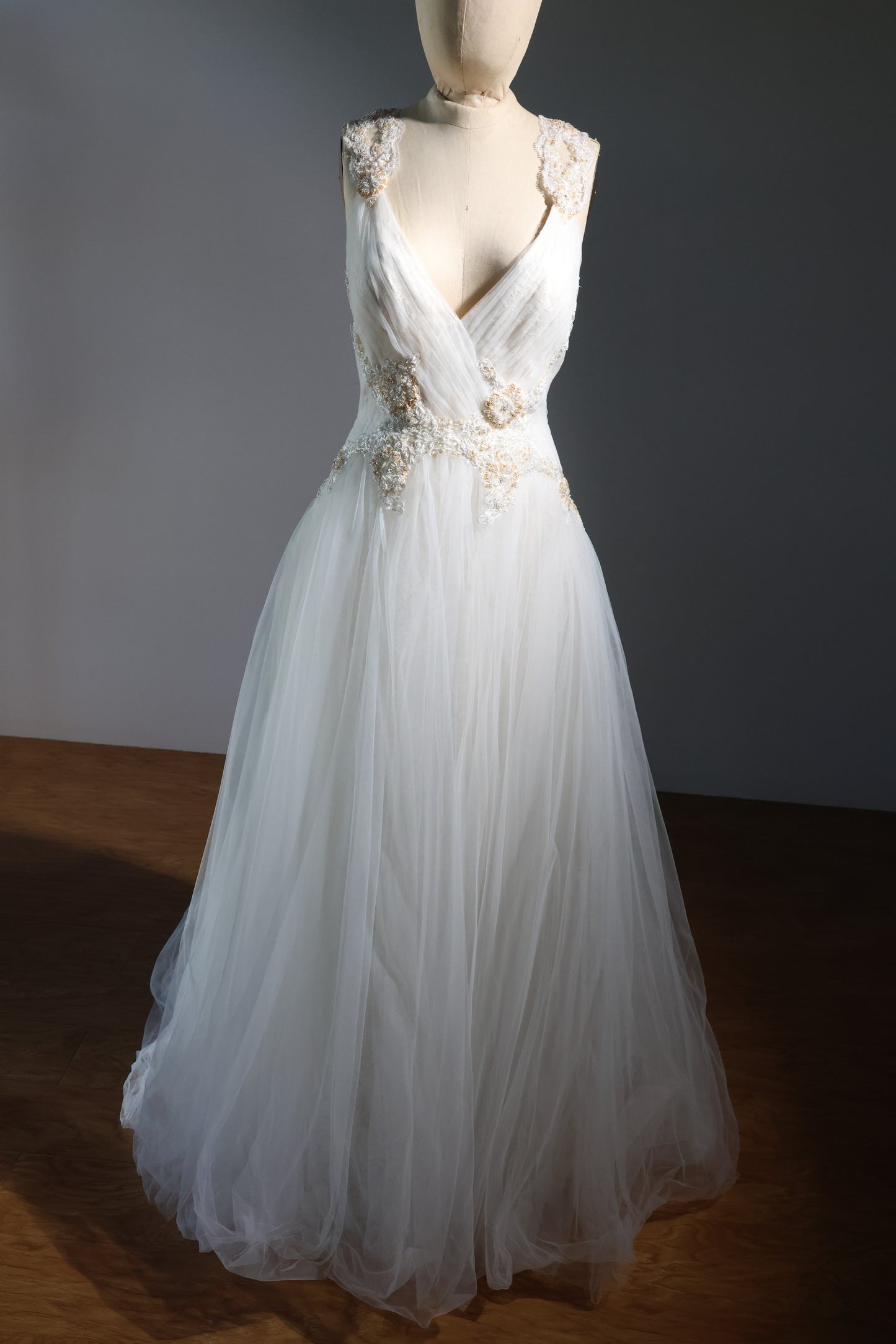 Lusan Mandongus DR2 Wedding Gown - Ivory