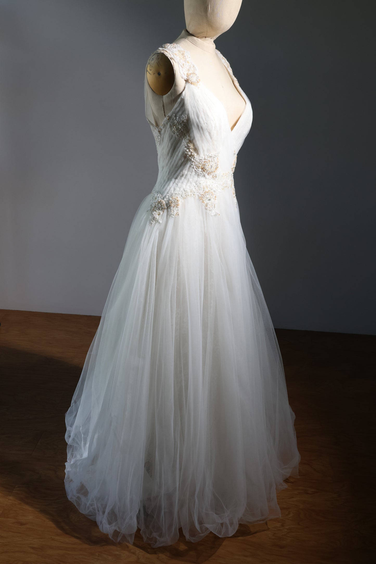 Lusan Mandongus DR2 Wedding Gown - Ivory