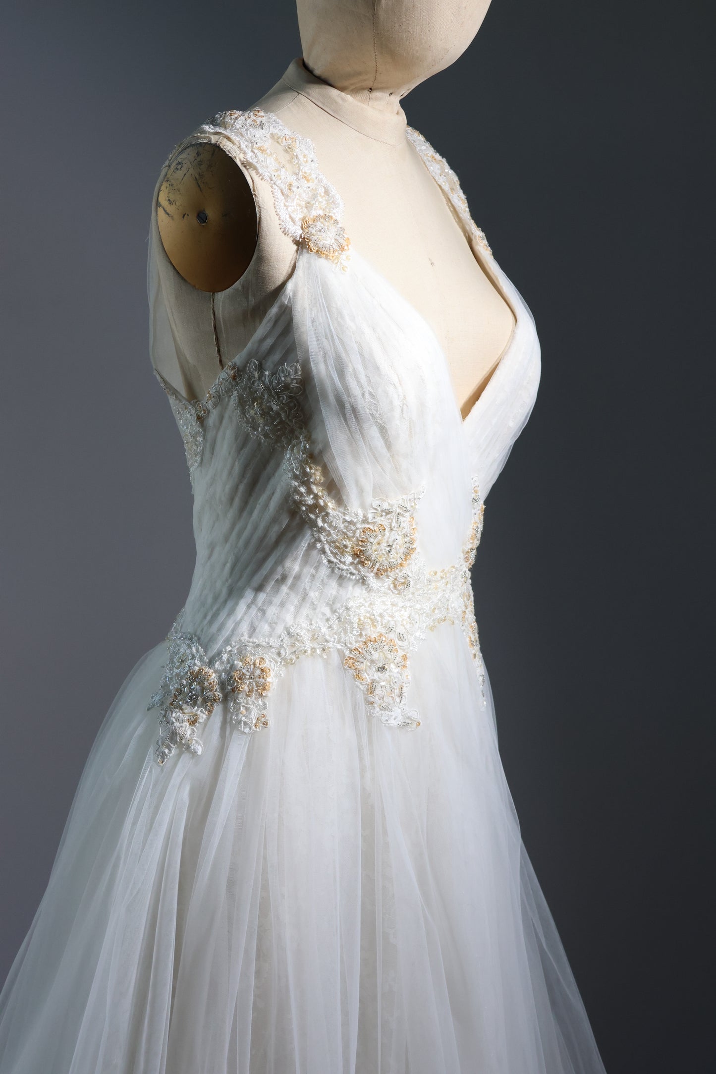 Lusan Mandongus DR2 Wedding Gown - Ivory