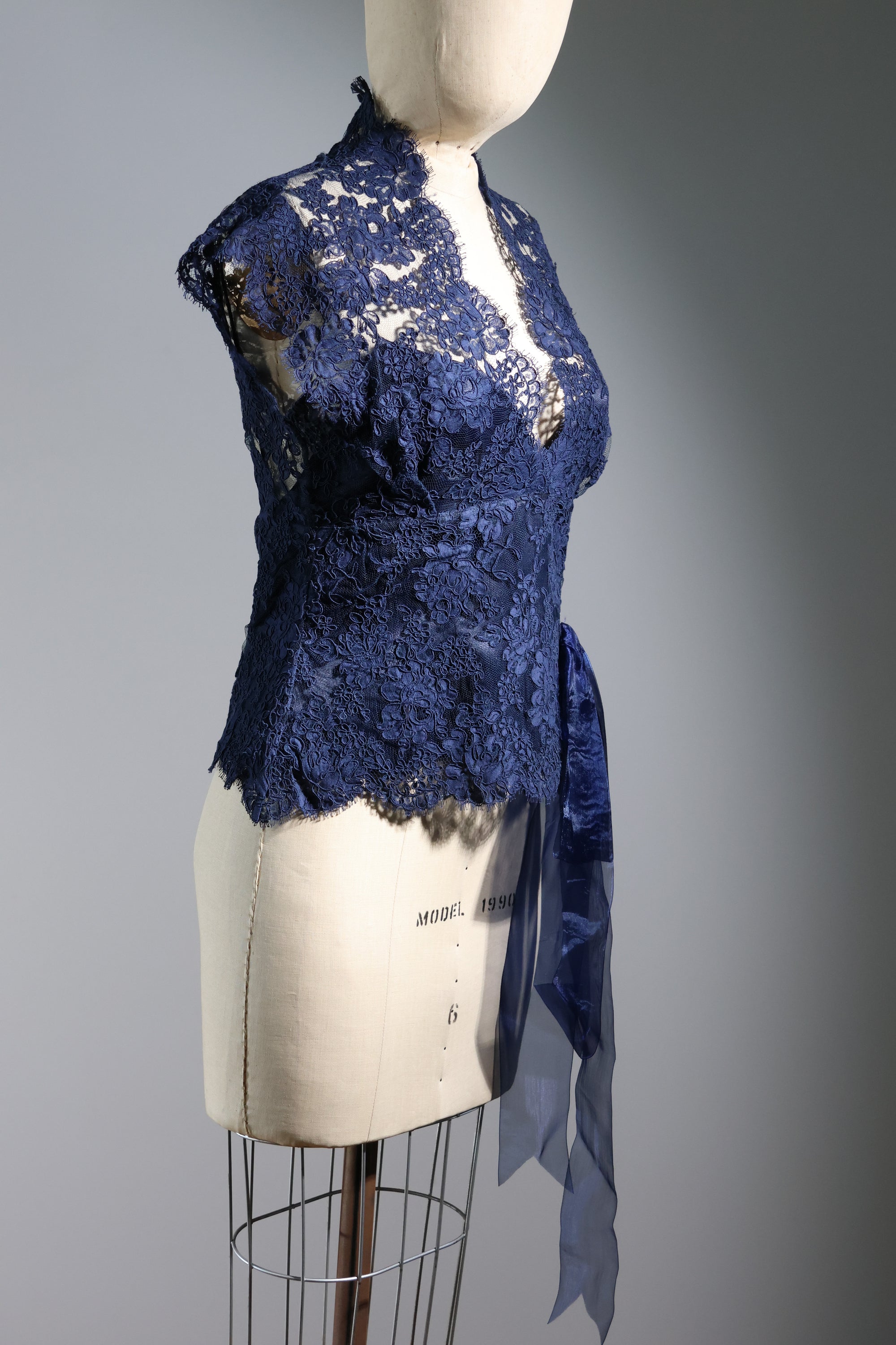 LES HABITUDES Grace Kelly Top — Navy