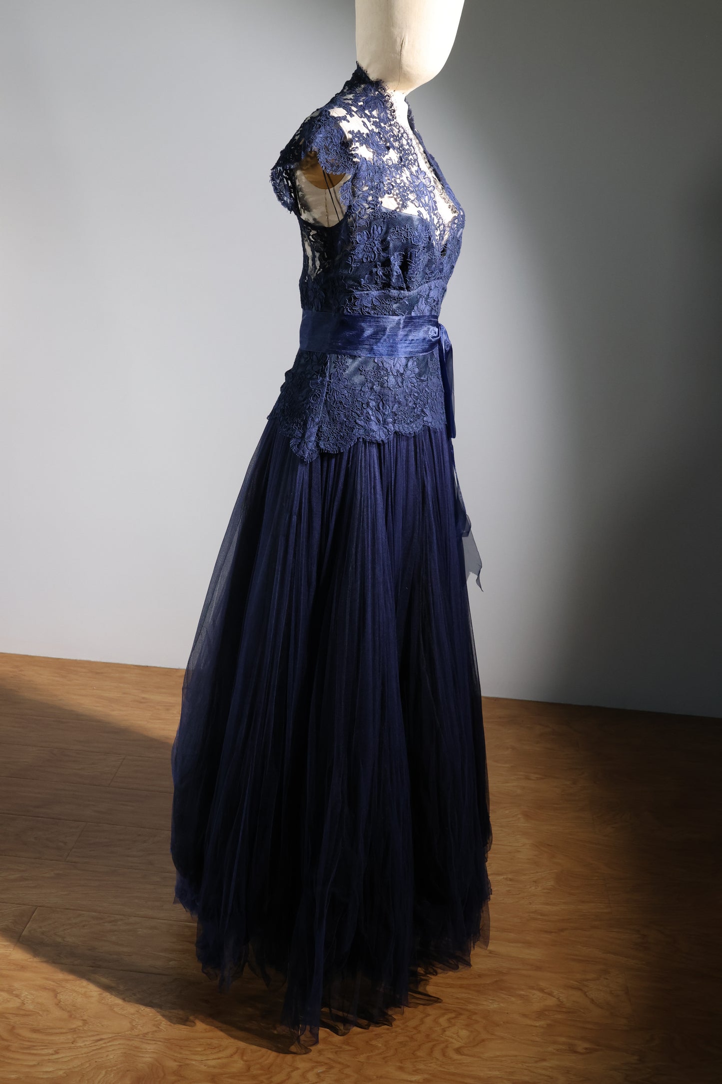 Eavis & Brown Grace Dress Long Silk Tulle - Navy