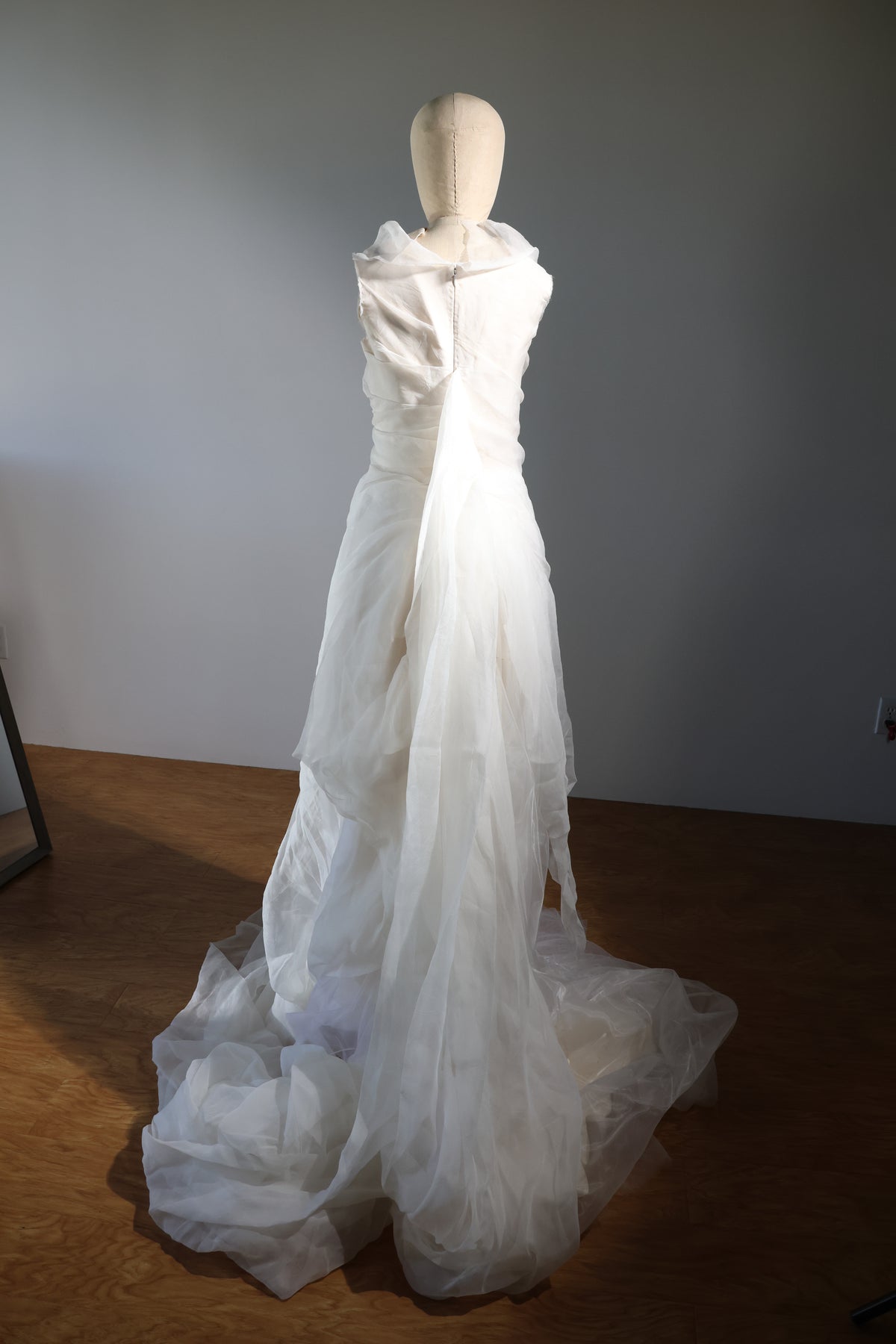 Marc Le Bihan 1950 Train Dress — Ecru