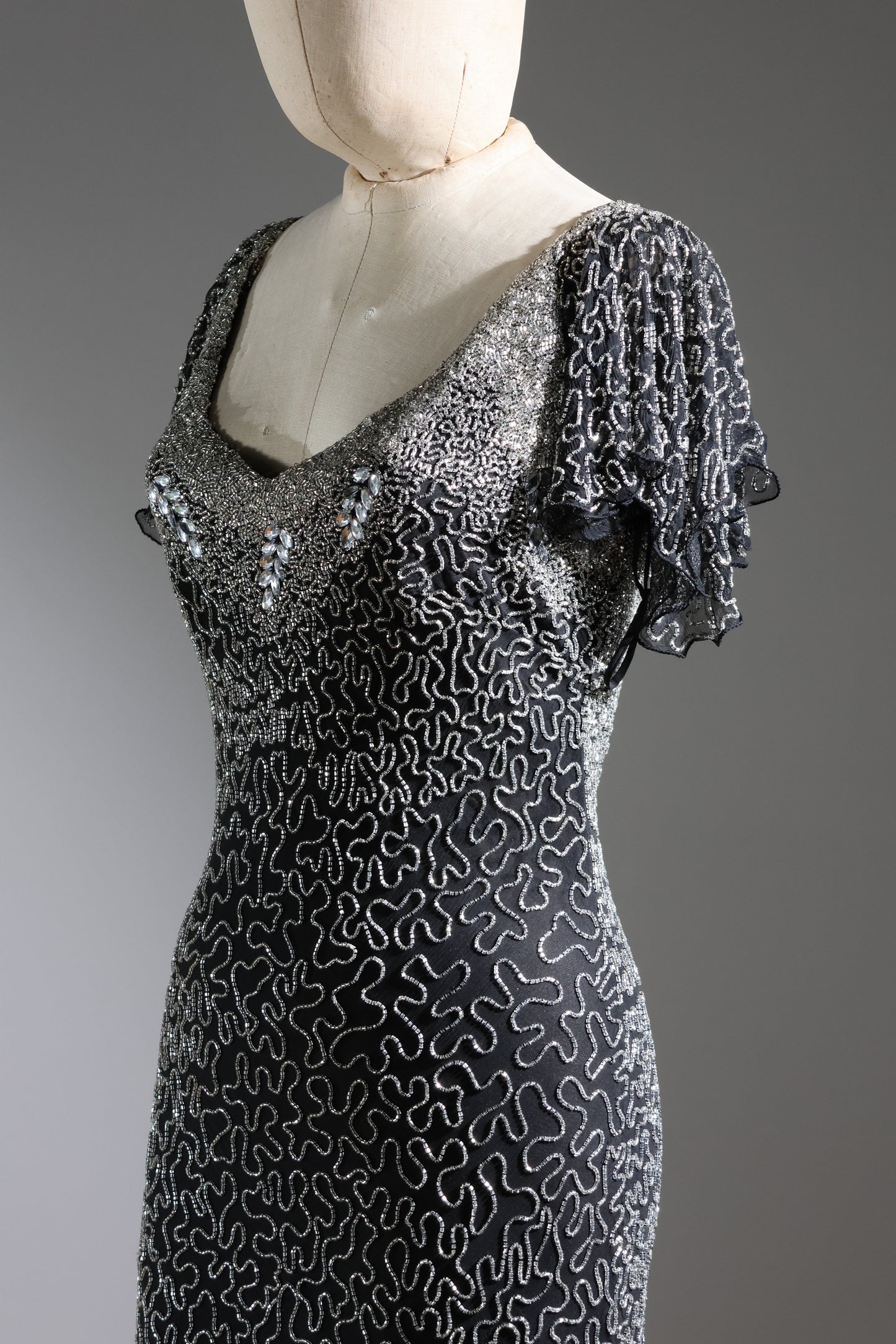 Eavis & Brown Kate Squiggle Dress With Sleeves - Black / Silver