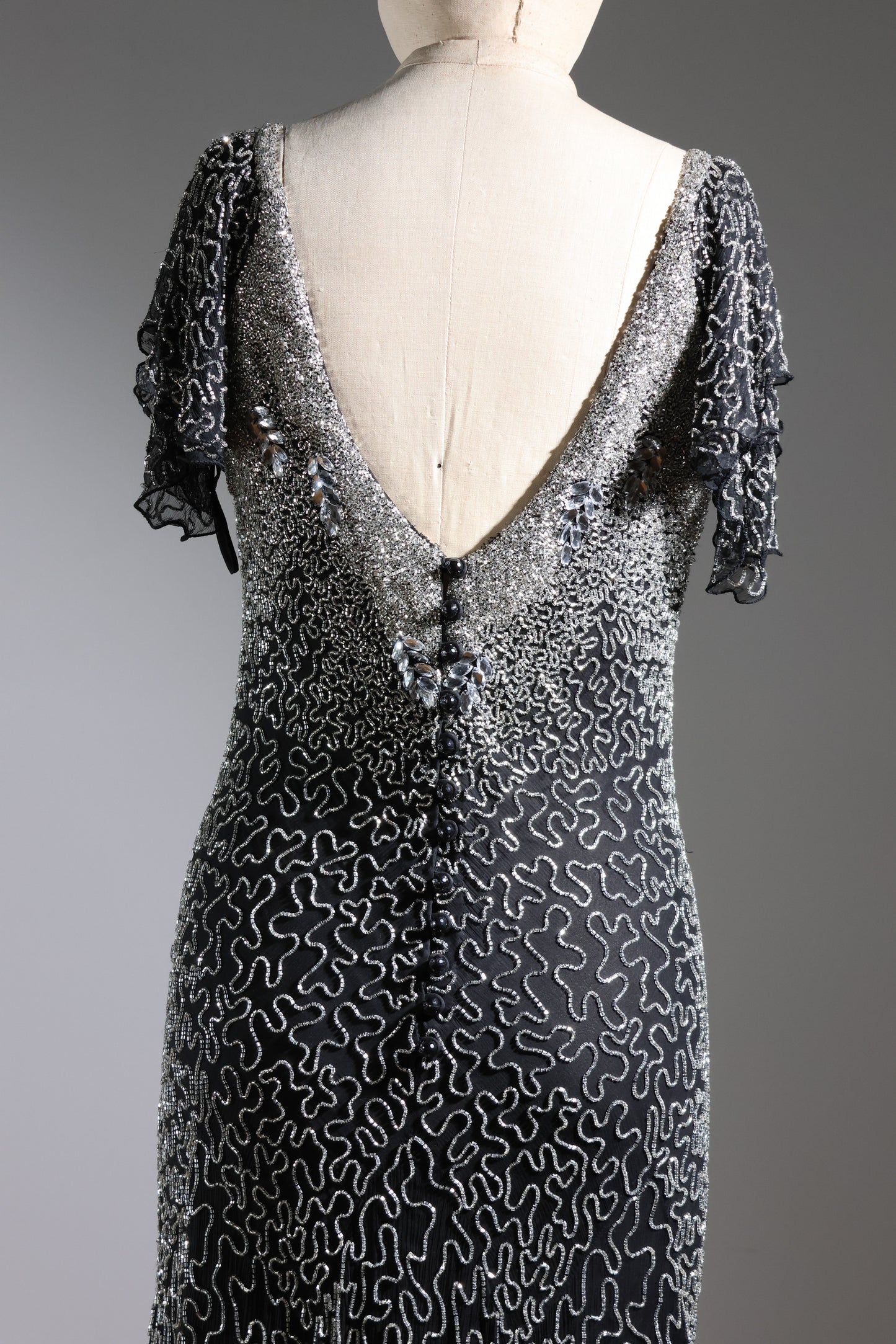 Eavis & Brown Kate Squiggle Dress With Sleeves - Black / Silver