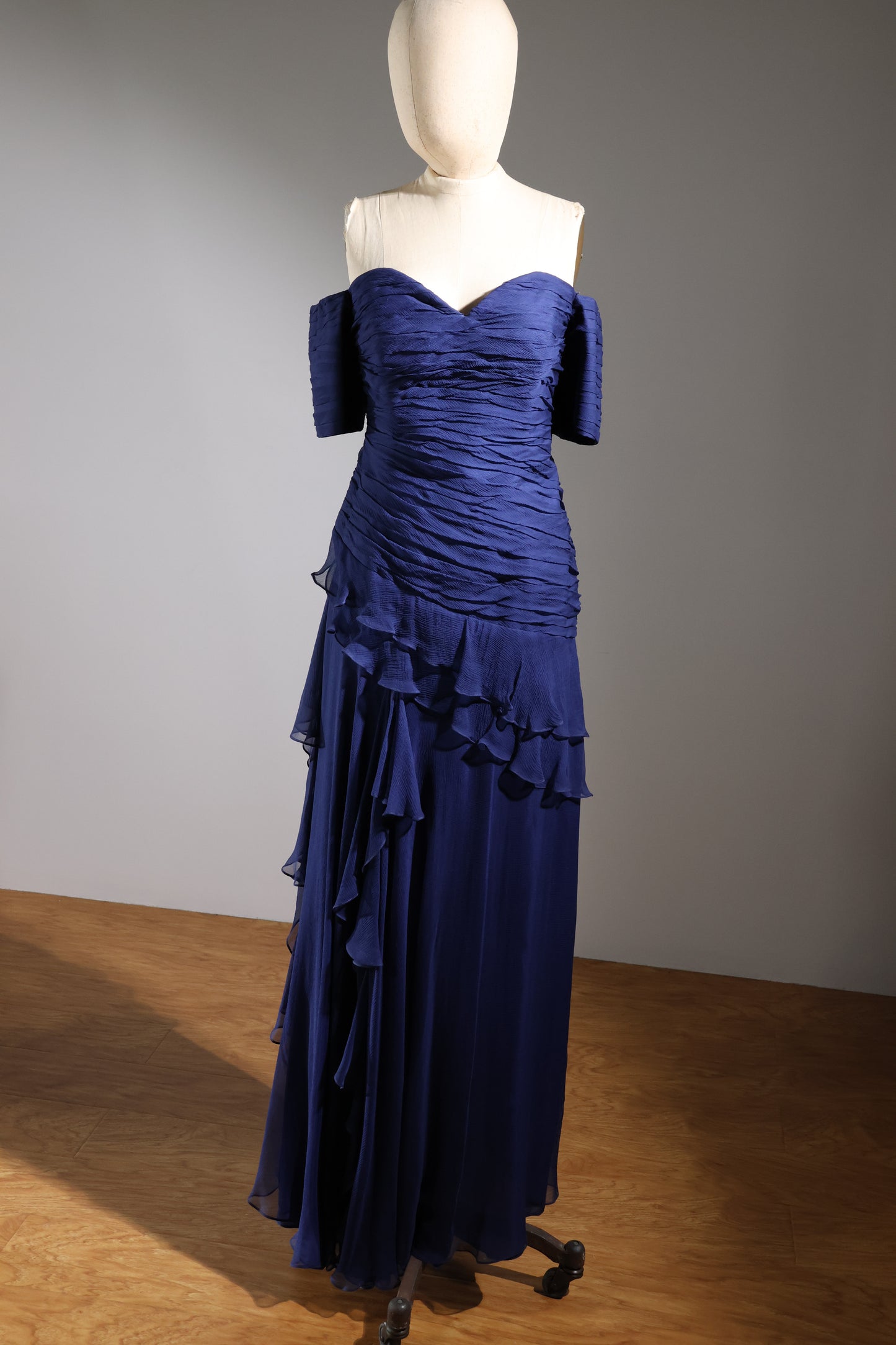 Les Habitudes Royal Sweet Heart Necklince - Navy