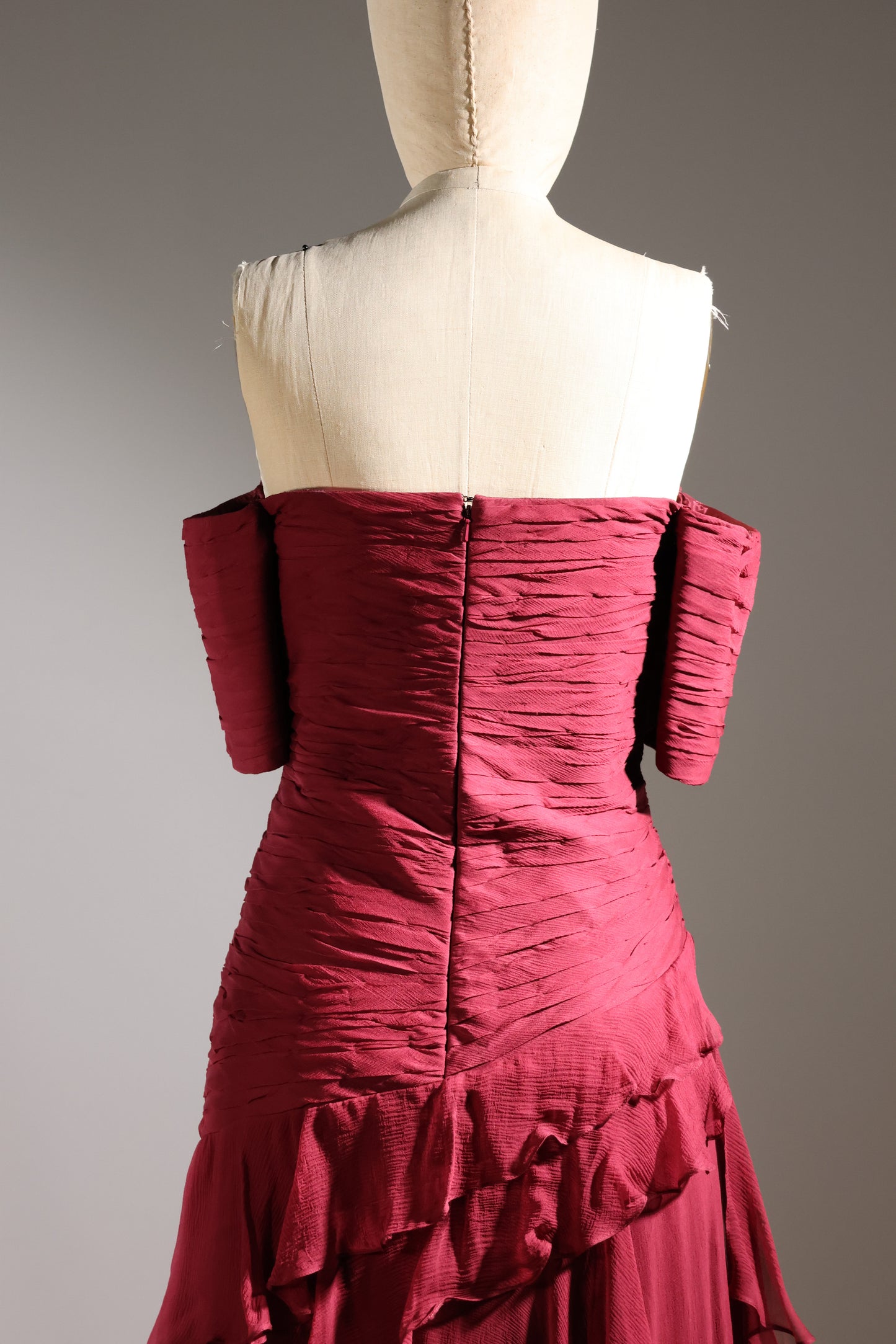 Les Habituudes Royal Sweet Heart Neckline - Burgundy