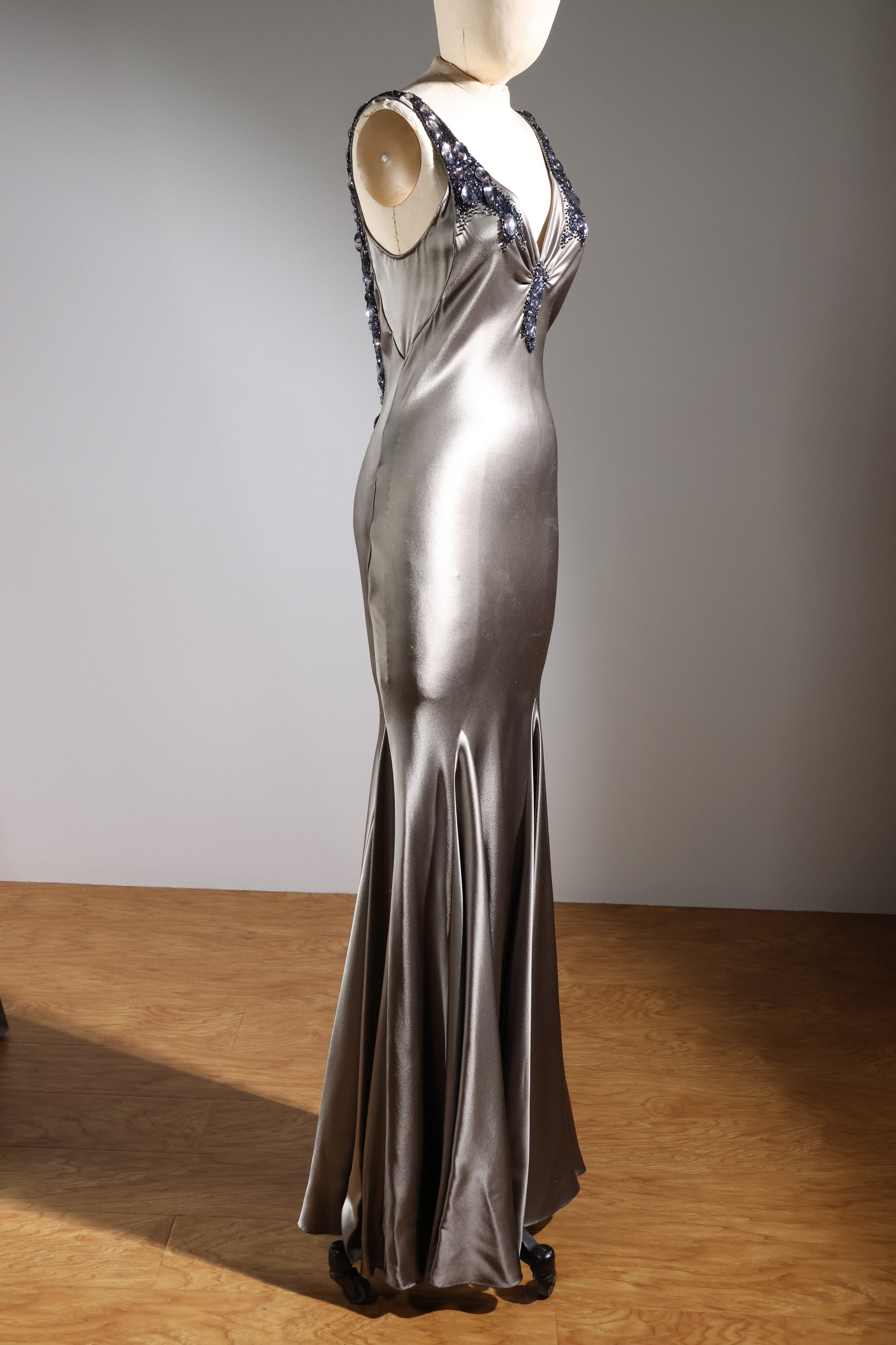 LES HABITUDES Bling Godet Dress — Grey / Black