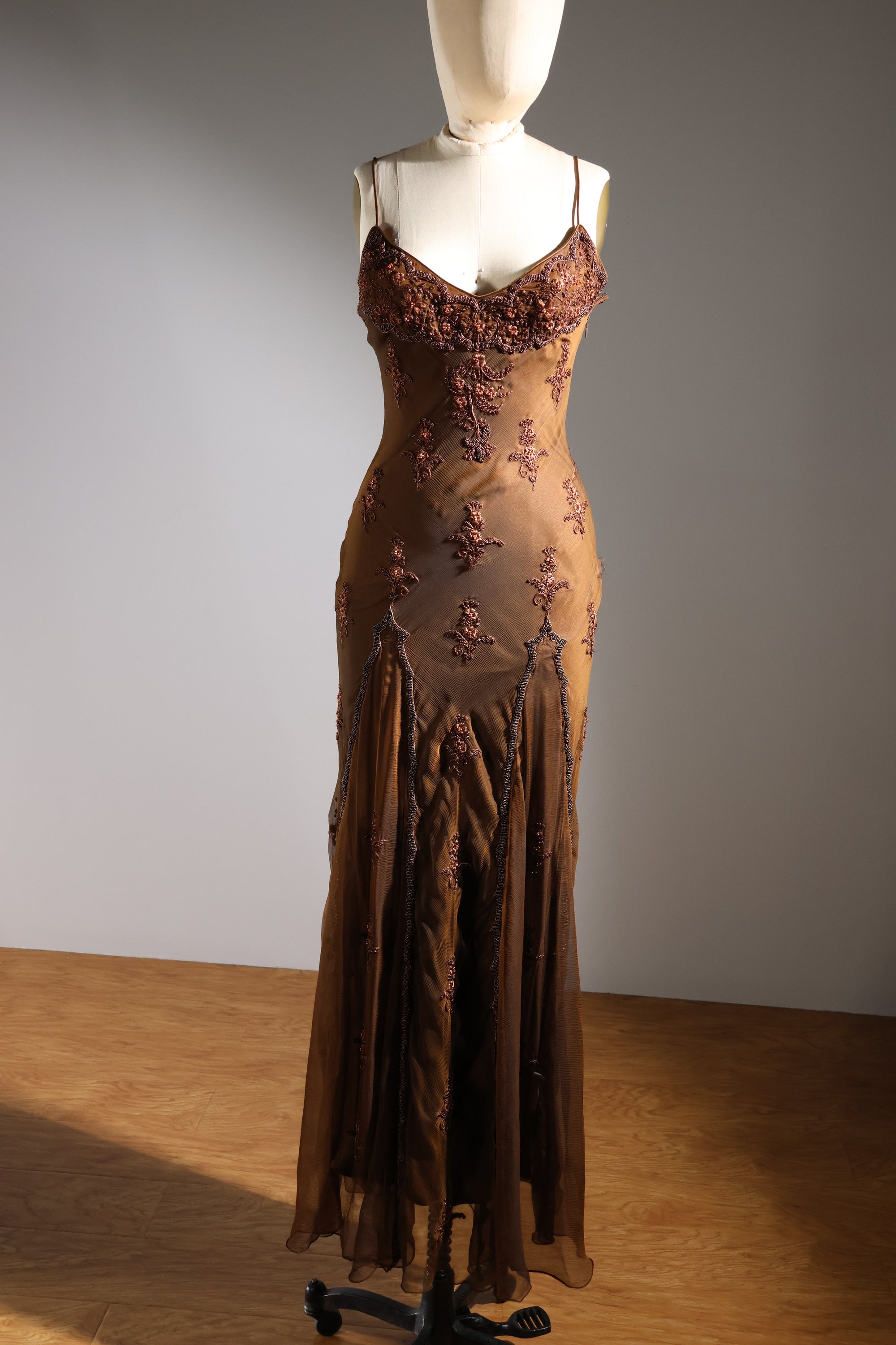 LES HABITUDES Scallop Dress — Bronze