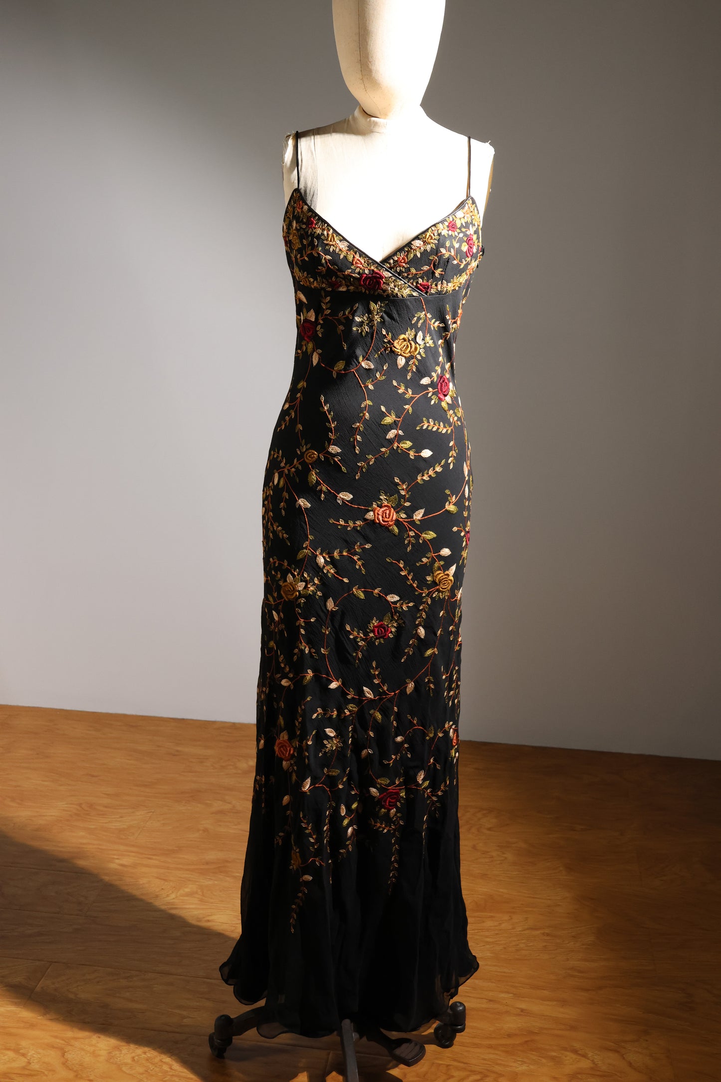 Eavis & Brown Floral Dress - Black / Multi