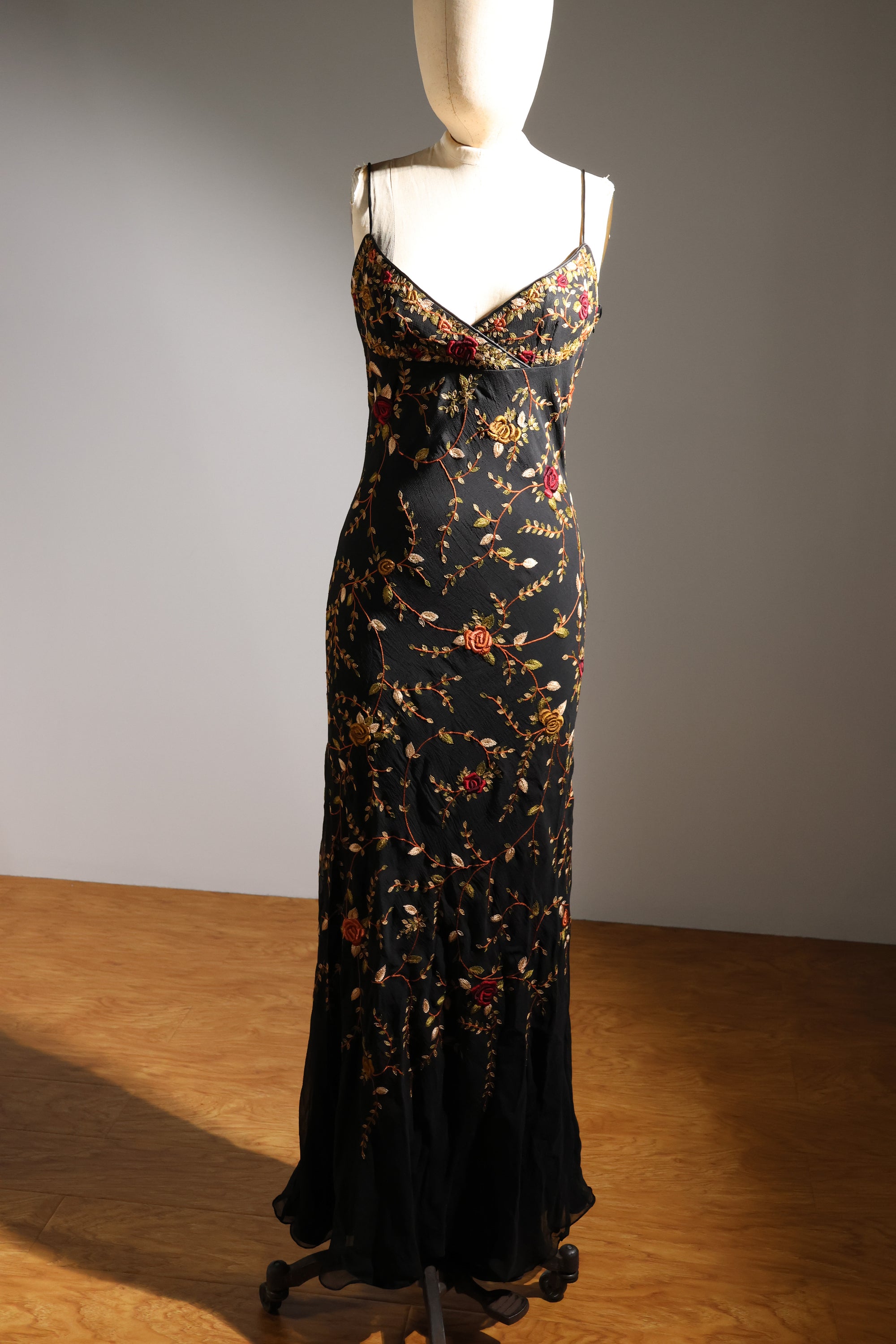 LES HABITUDES Floral Dress — Black / Multi