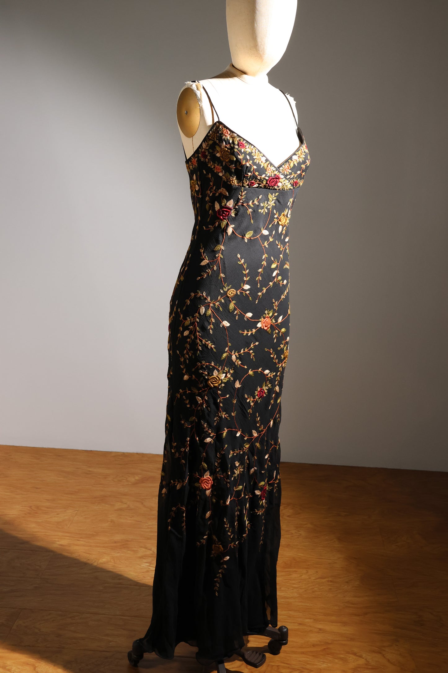 Eavis & Brown Floral Dress - Black / Multi