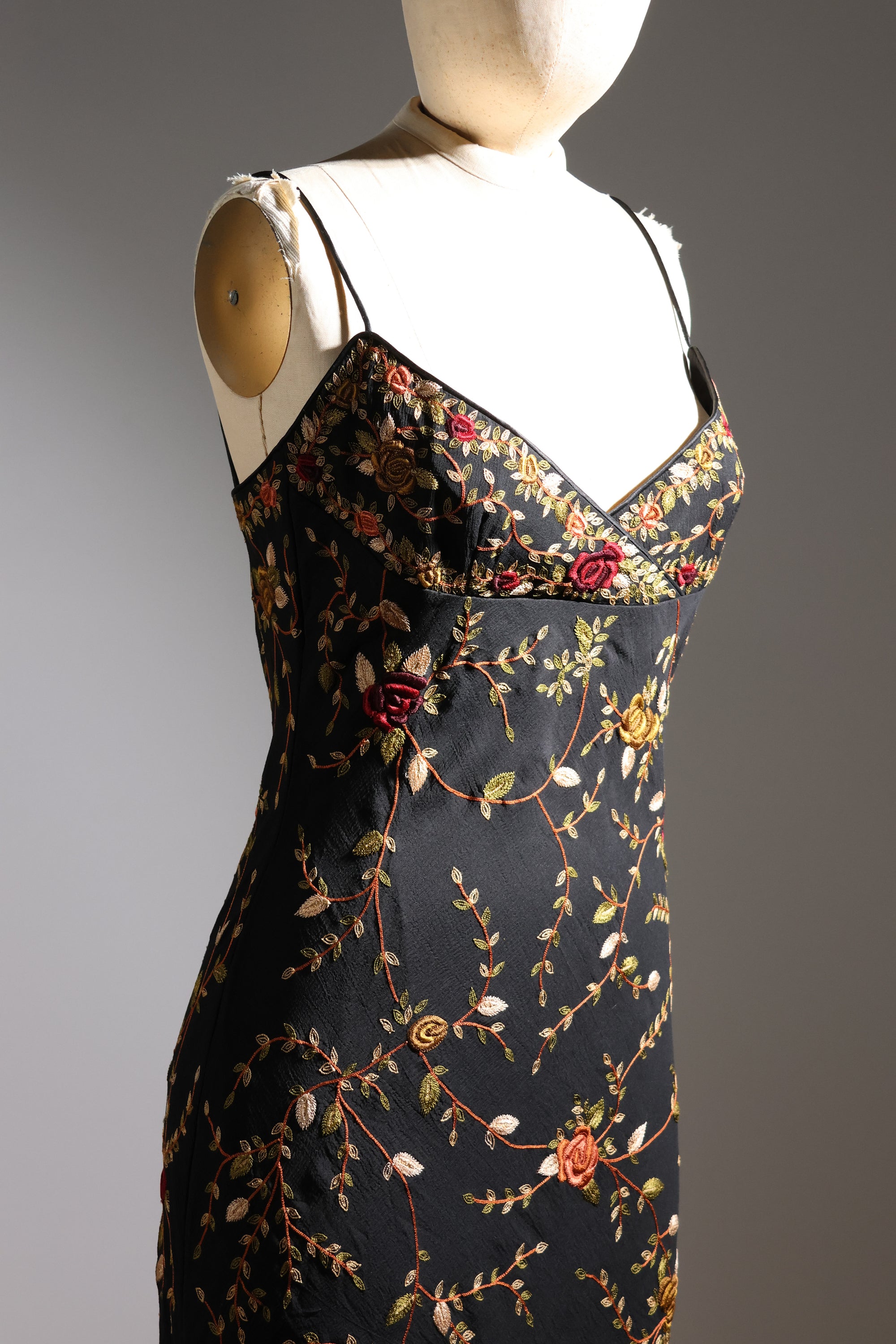 LES HABITUDES Floral Dress — Black / Multi