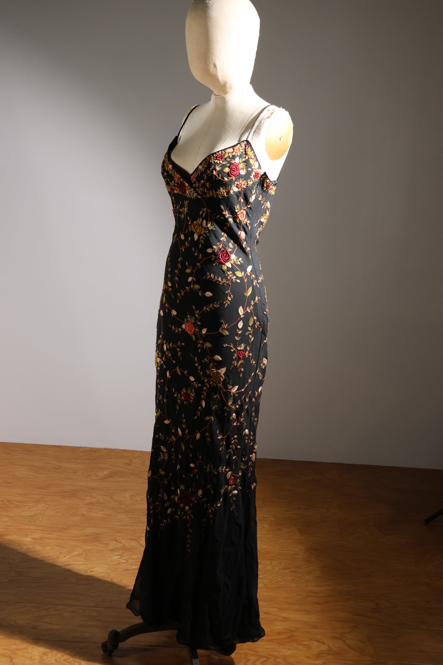 Eavis & Brown Floral Dress - Black / Multi