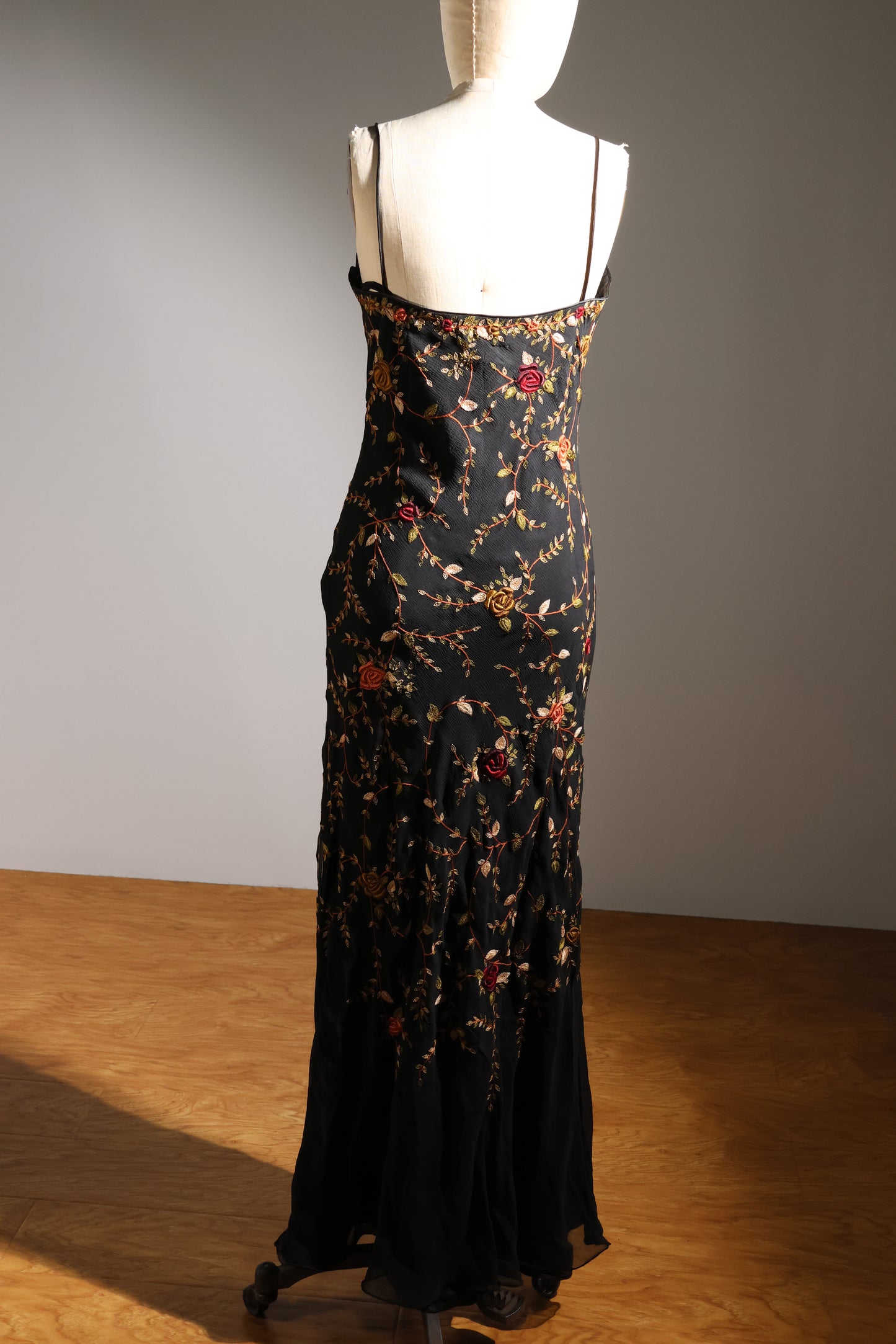 Eavis & Brown Floral Dress - Black / Multi