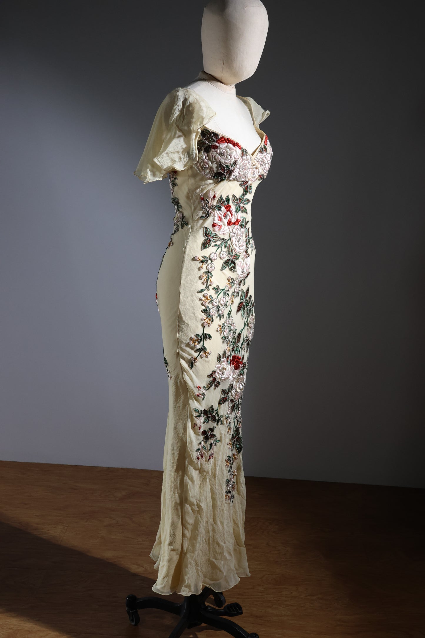 Eavus & Brown Peony Dress (No Tail) - Yellow Gold / Multi