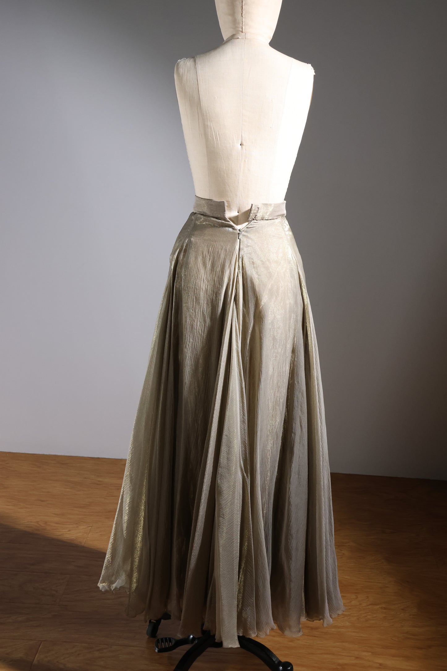 Eavis & Brown New Gored Skirt - Chiffron / Lurex - Gold / Gold
