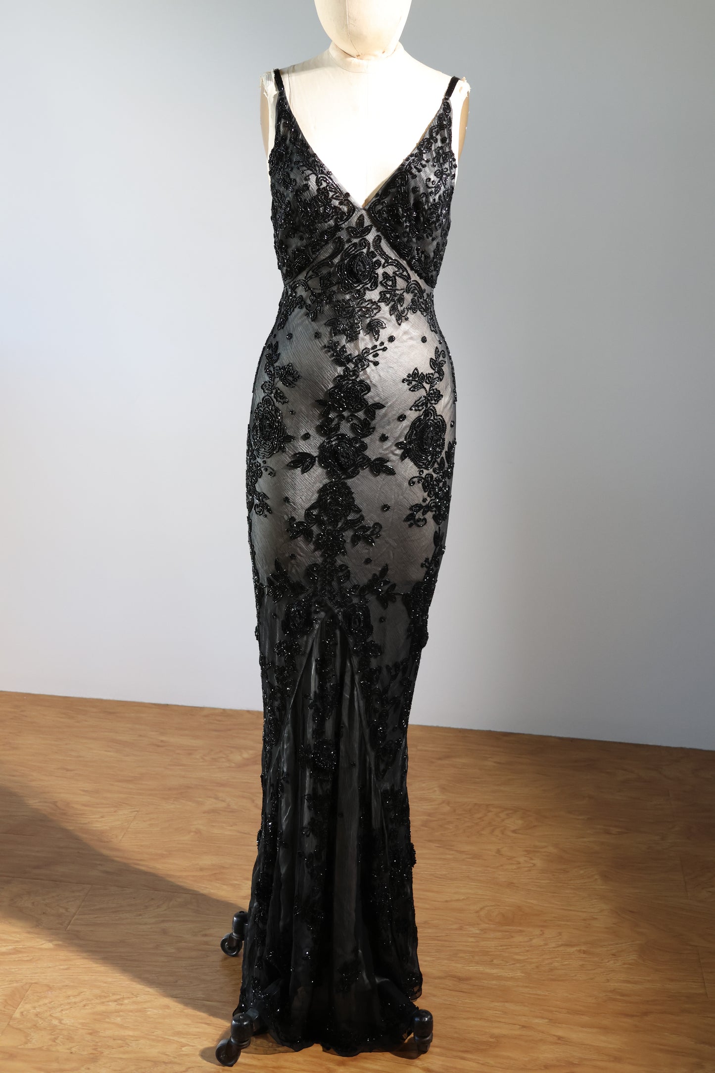 Les Habitudes Beaded Pattern Dress 126 - Black / Ivory