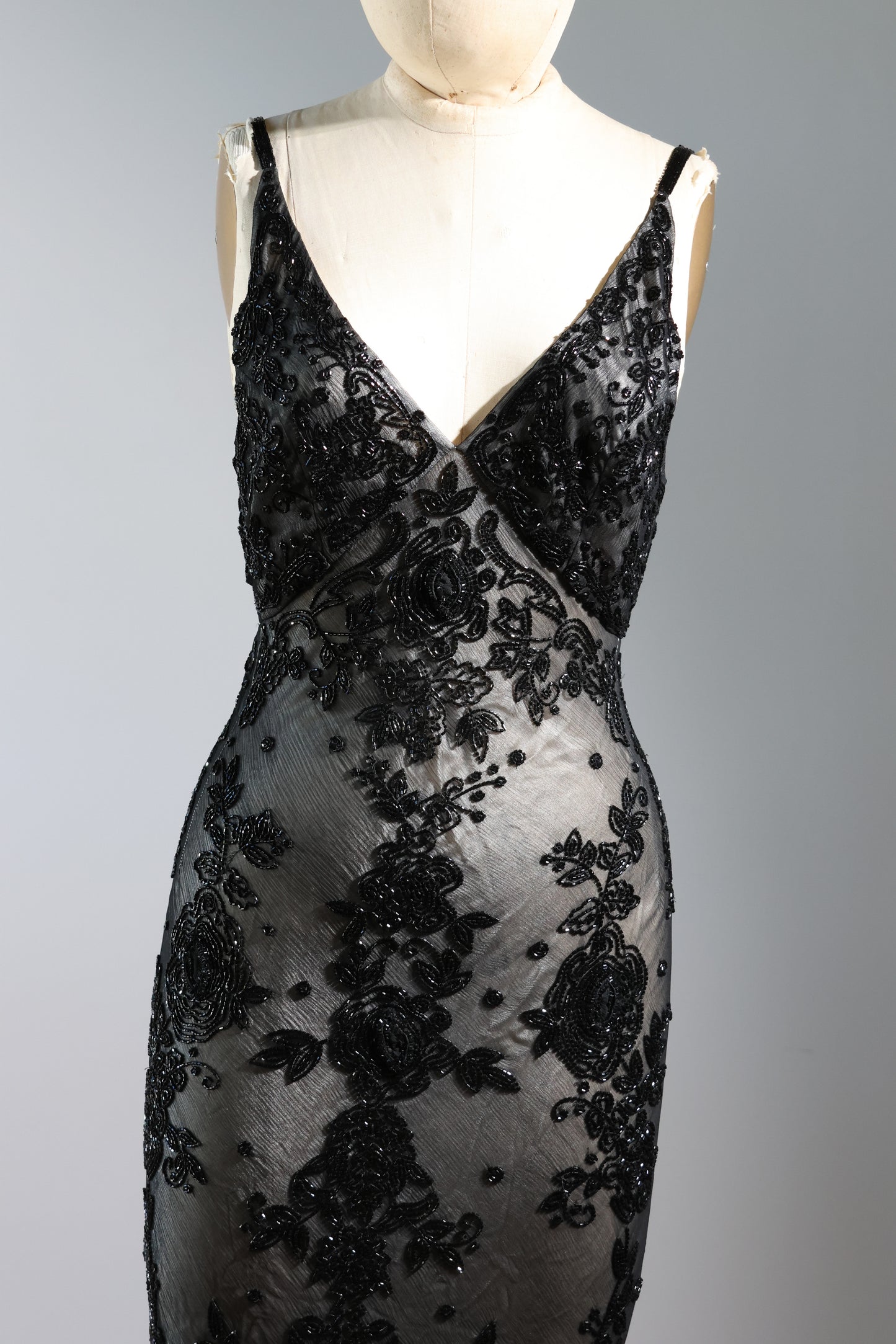 Les Habitudes Beaded Pattern Dress 126 - Black / Ivory