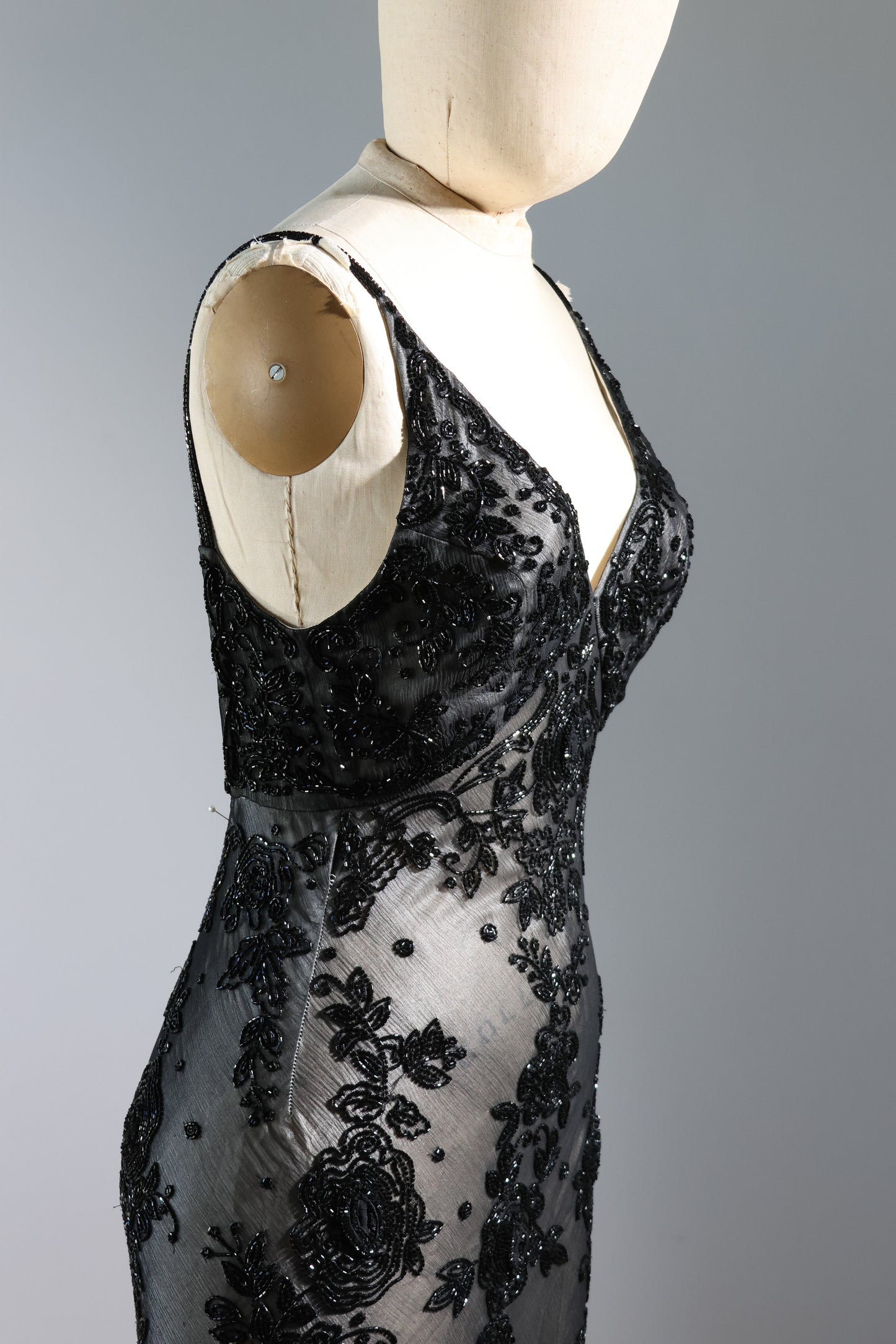 Les Habitudes Beaded Pattern Dress 126 - Black / Ivory