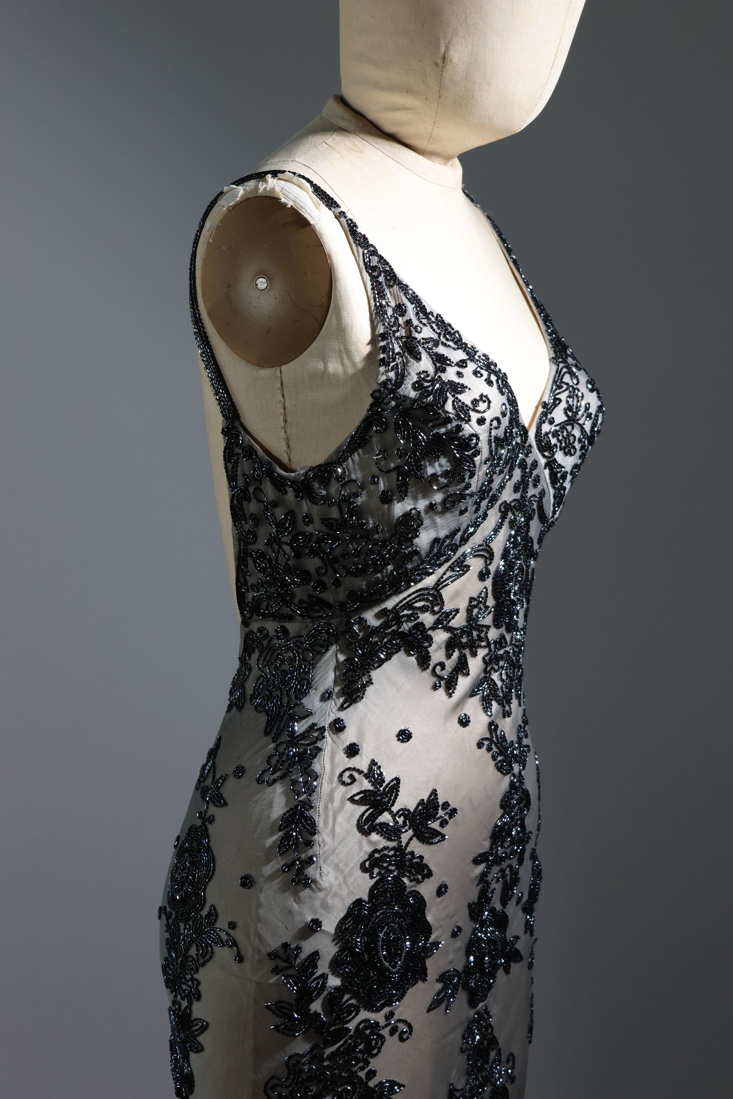 Les Habitudes Beaded Pattern Dress 126 - Silver Blue / Pink (Petite)
