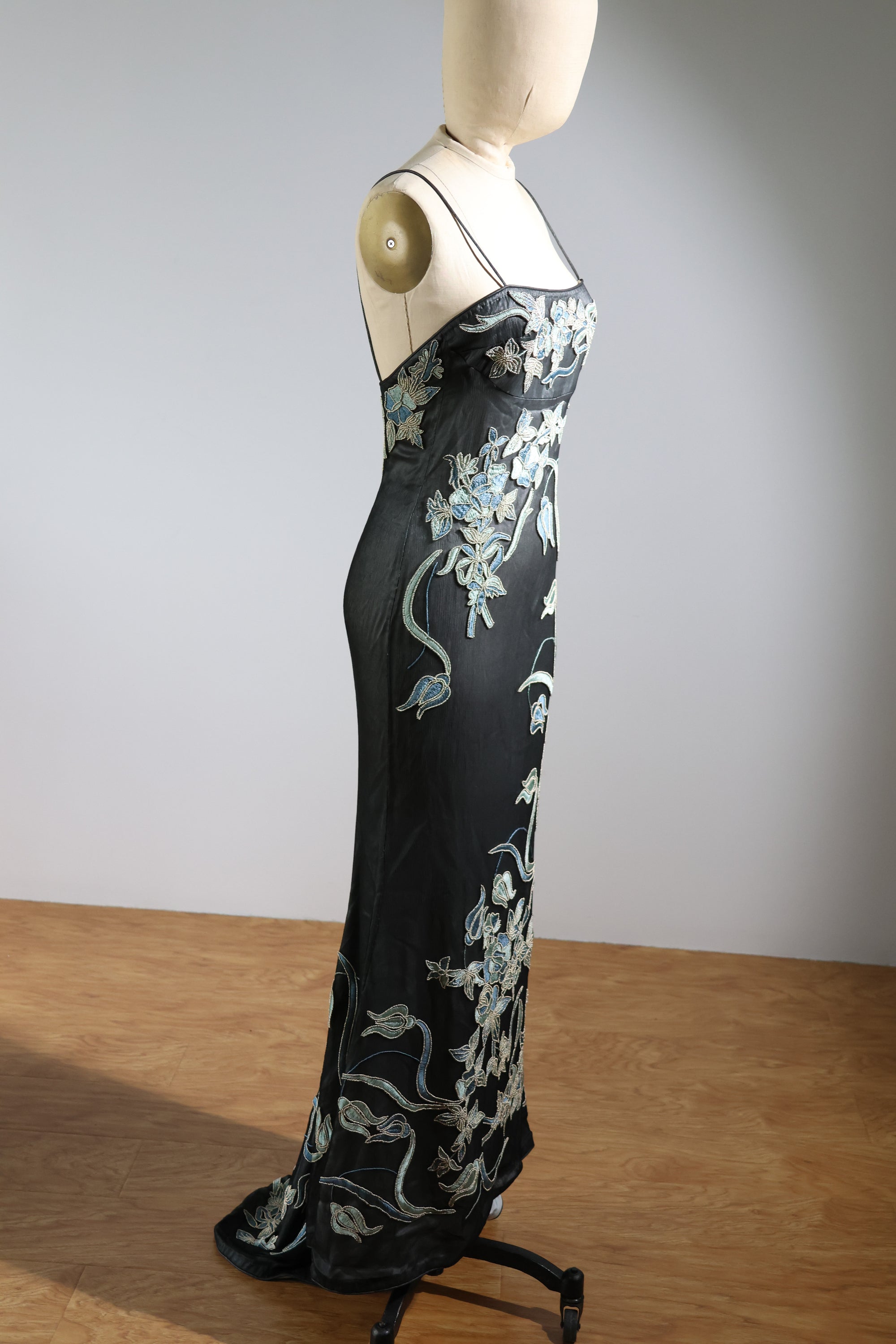 LES HABITUDES Beaded Dress 97 — Black / Blue Embroidery