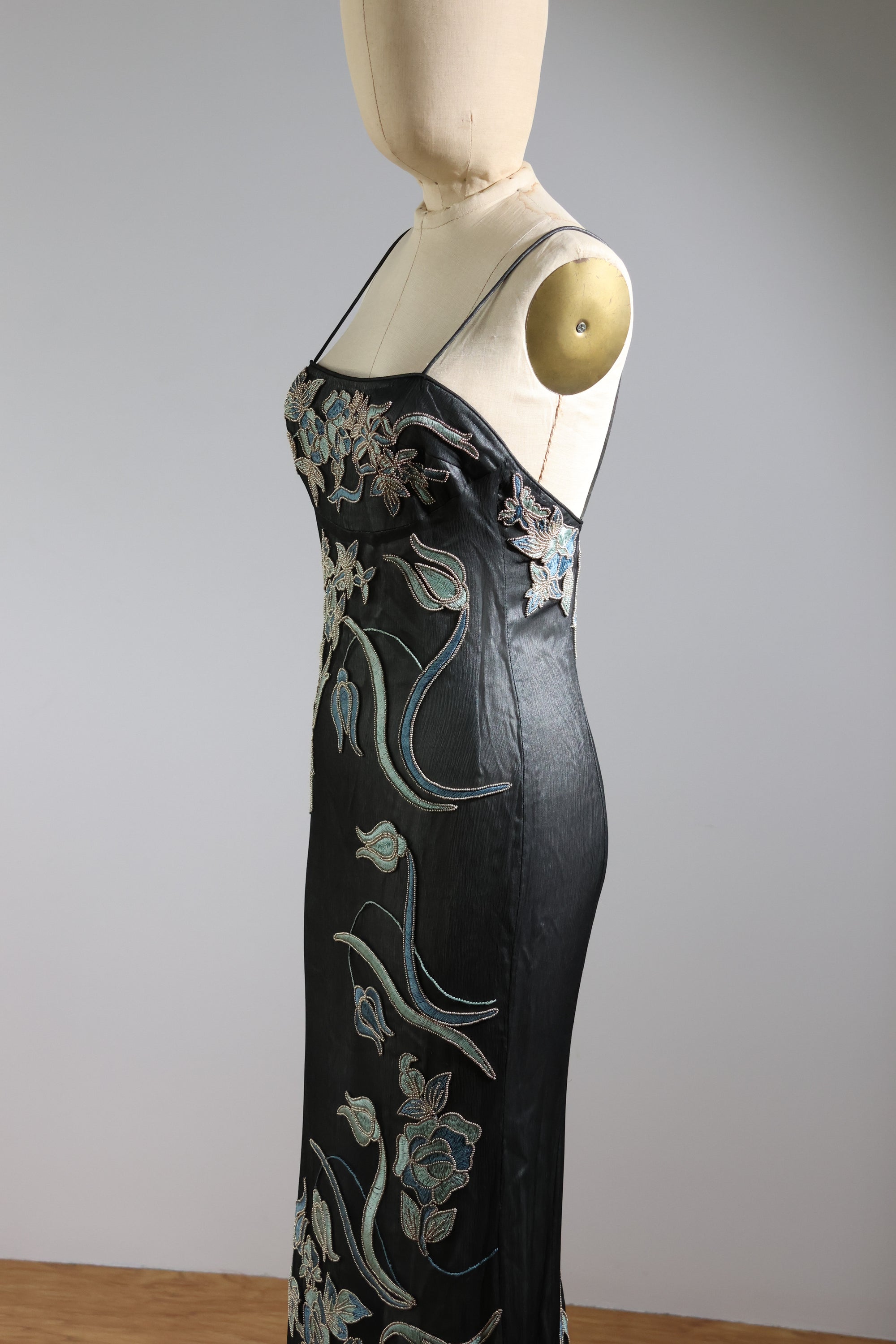 LES HABITUDES Beaded Dress 97 — Black / Blue Embroidery