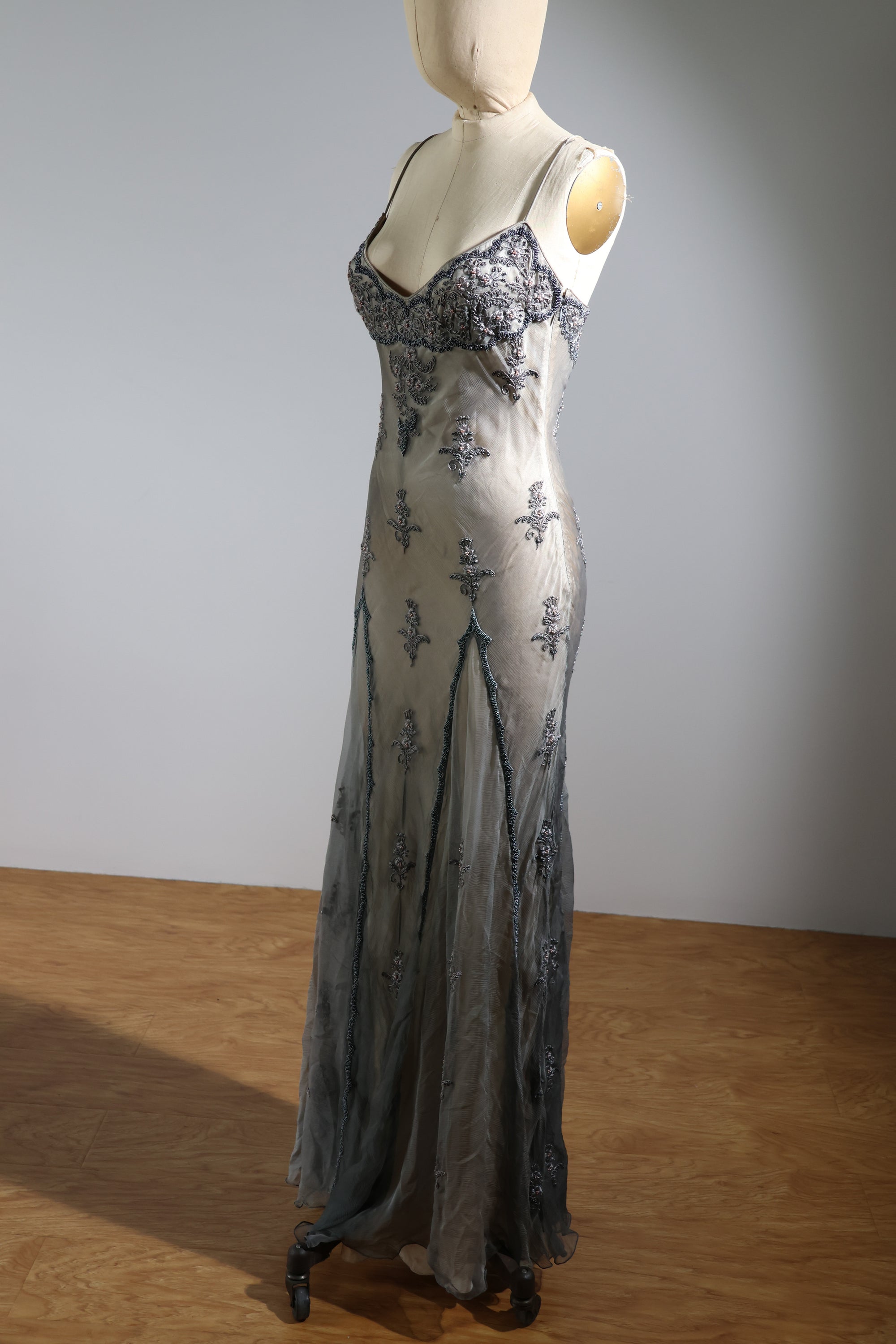 LES HABITUDES Beaded Dress 155 — Grey