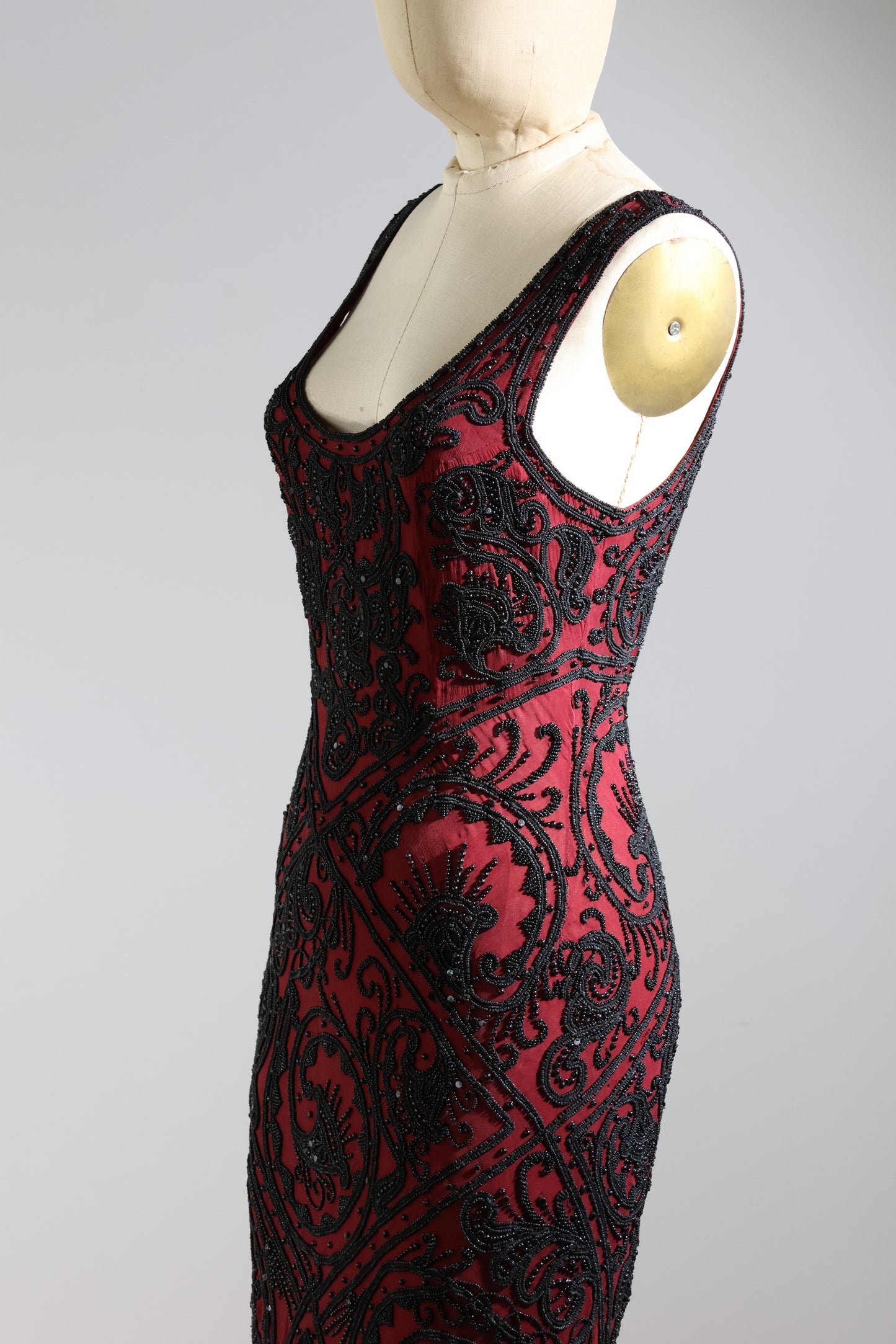 Eavis & Brown Beaded Dress 5L - Burgundy / Black