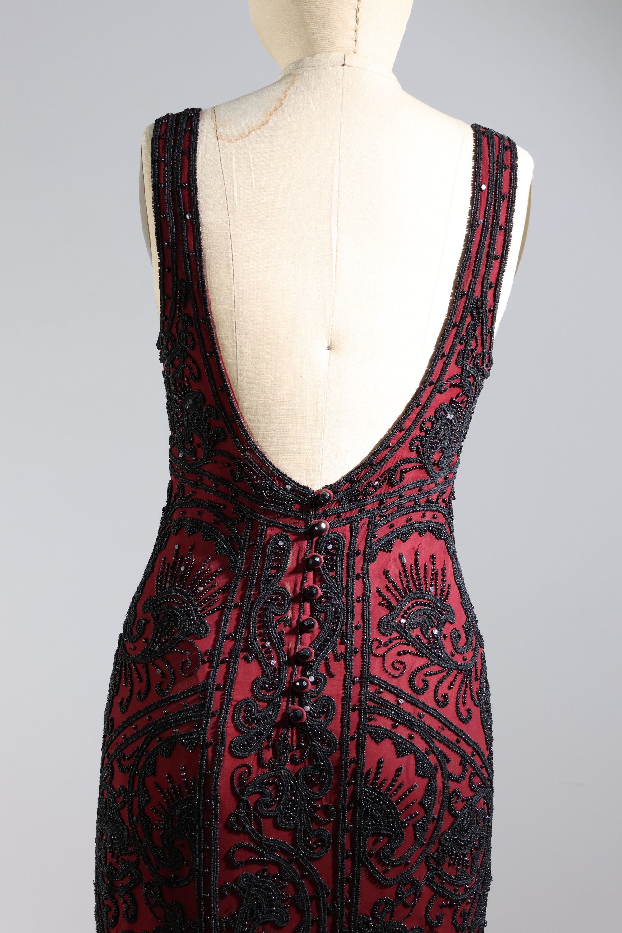 LES HABITUDES Beaded Dress 5L — Burgundy / Black